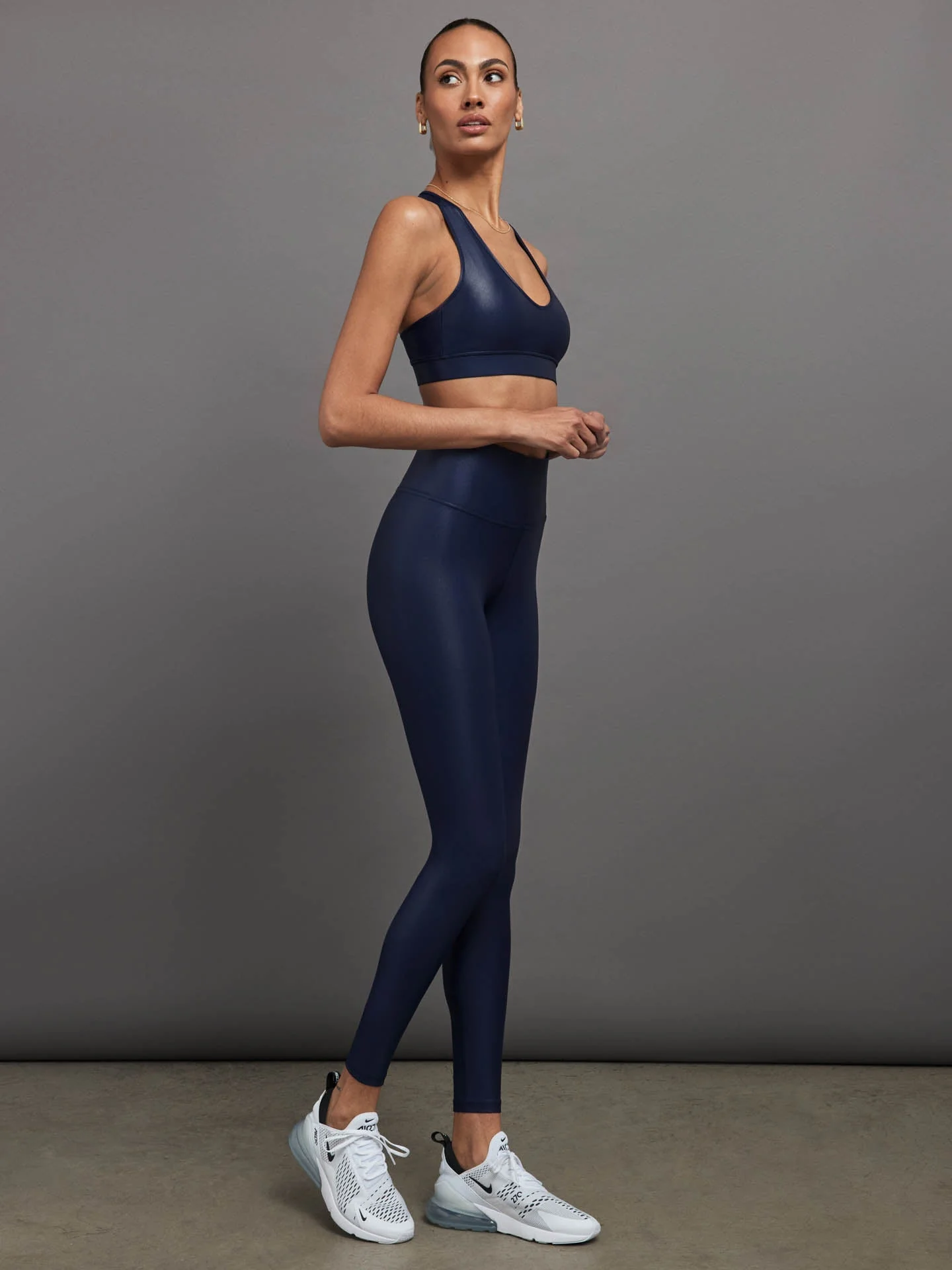 Carbon38 | Action Bra 2.0 in Takara Shine | Navy Blazer - Image 4