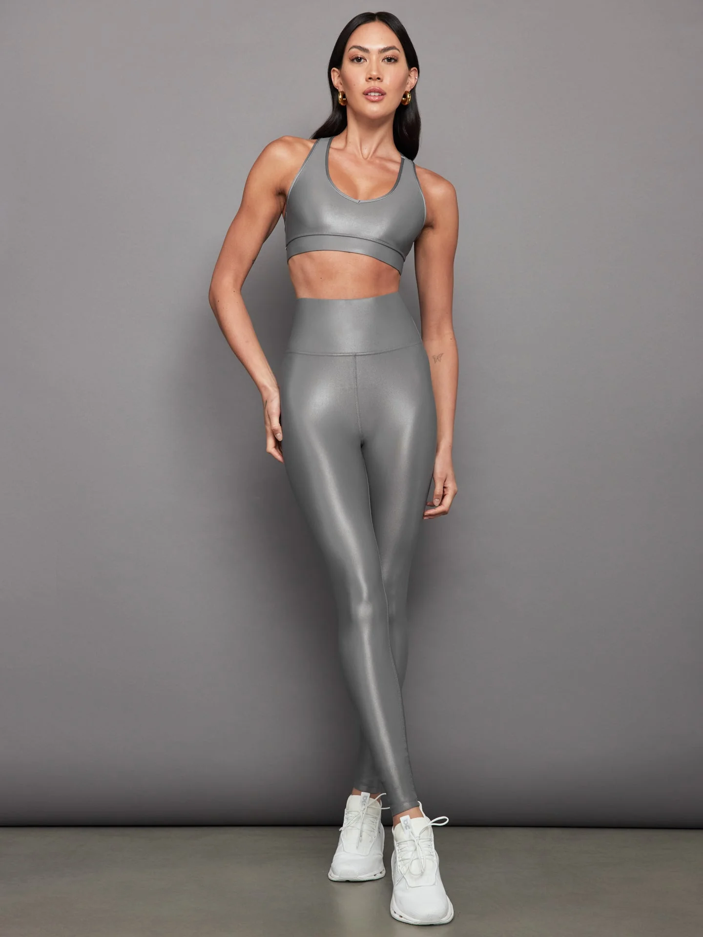 Carbon38 | Action Bra 2.0 in Takara Shine | Steel Grey - Image 2