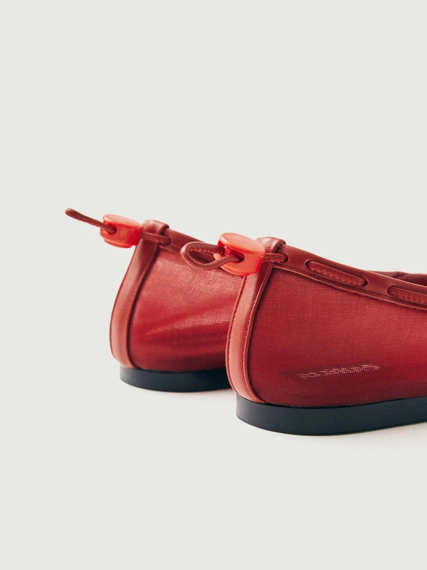 Alohas | Gill Mesh Ballet | Red Mesh Leather - Image 4