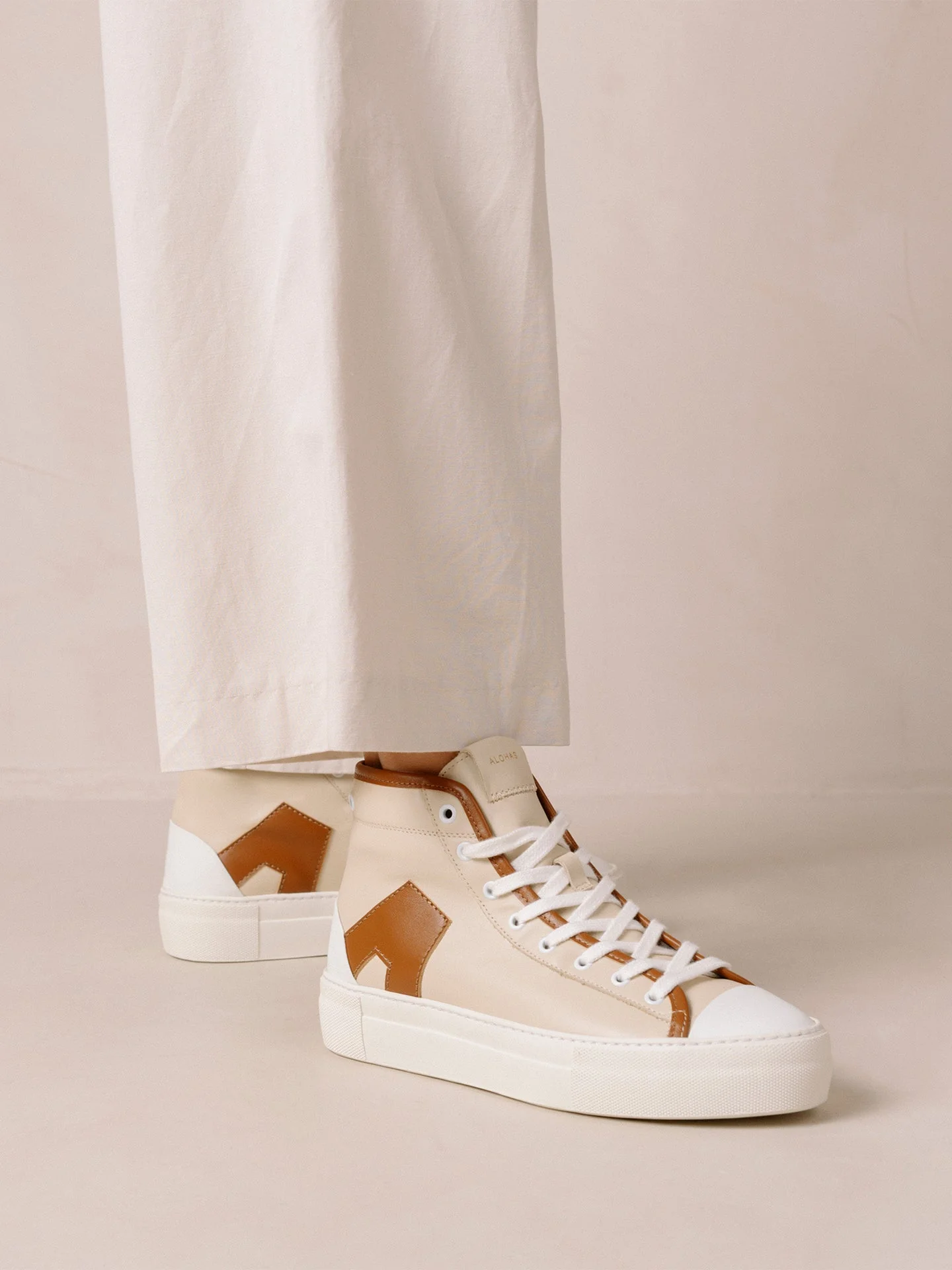 Alohas | TB.35 Sneakers | Cookie - Image 2