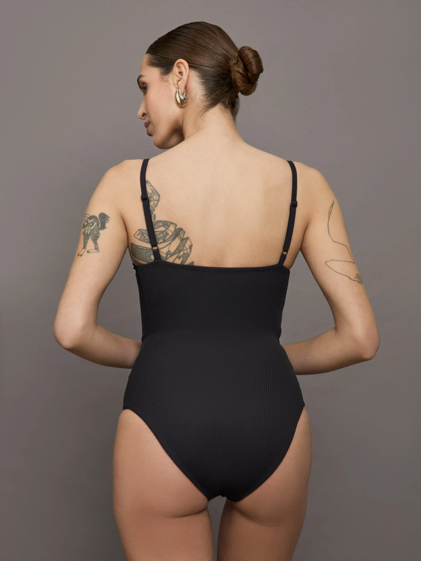 Carbon38 | Bodysuit in Ribbed Melt | Black - Image 4