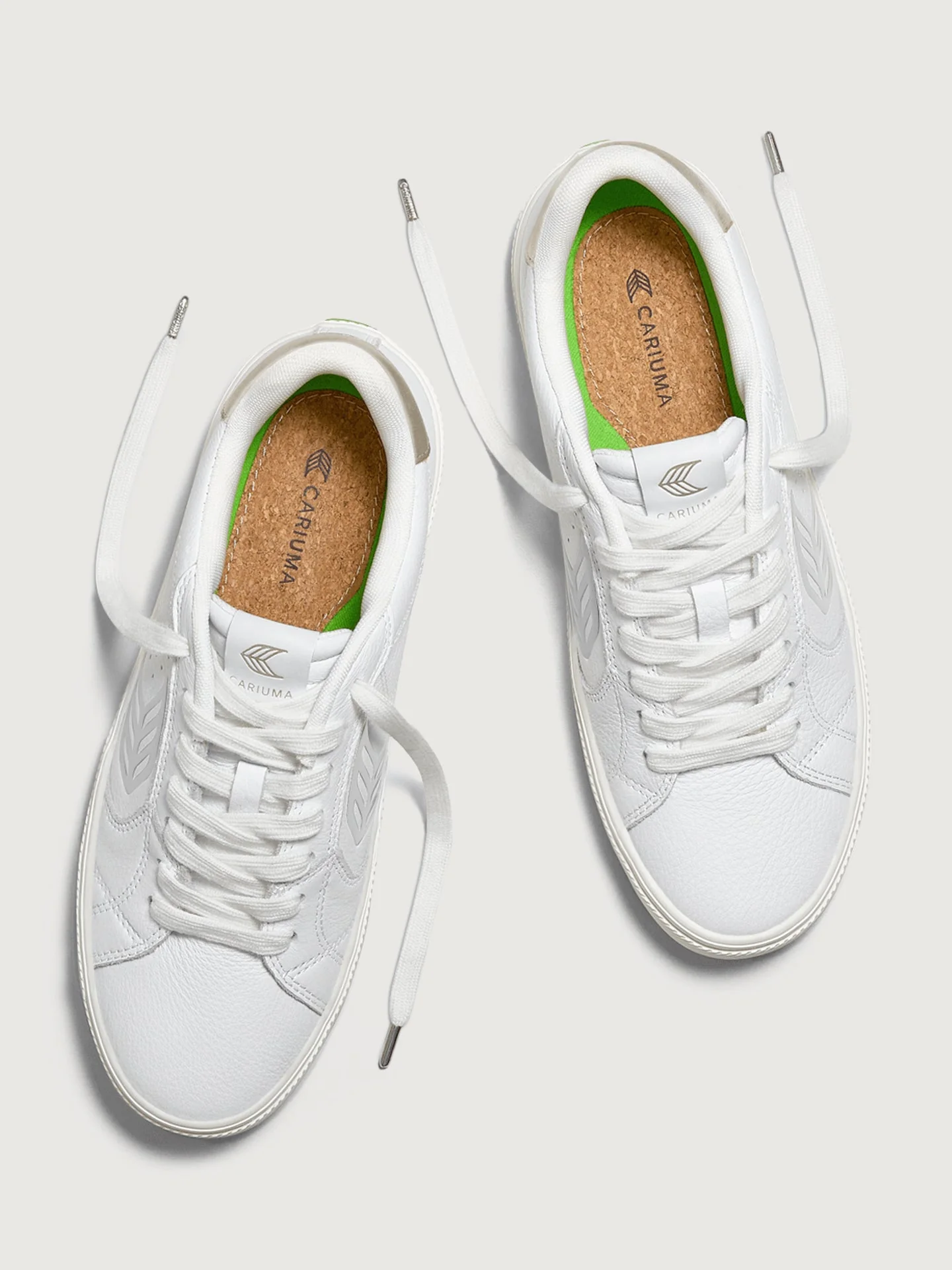Cariuma | Salvas Premium Leather | White/Metallic Gold & Ice - Image 2