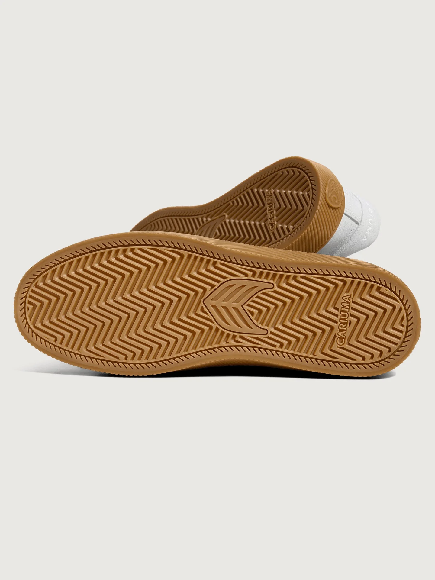 Cariuma | Salvas Suede | Smoke White Gum/Off-White - Image 5