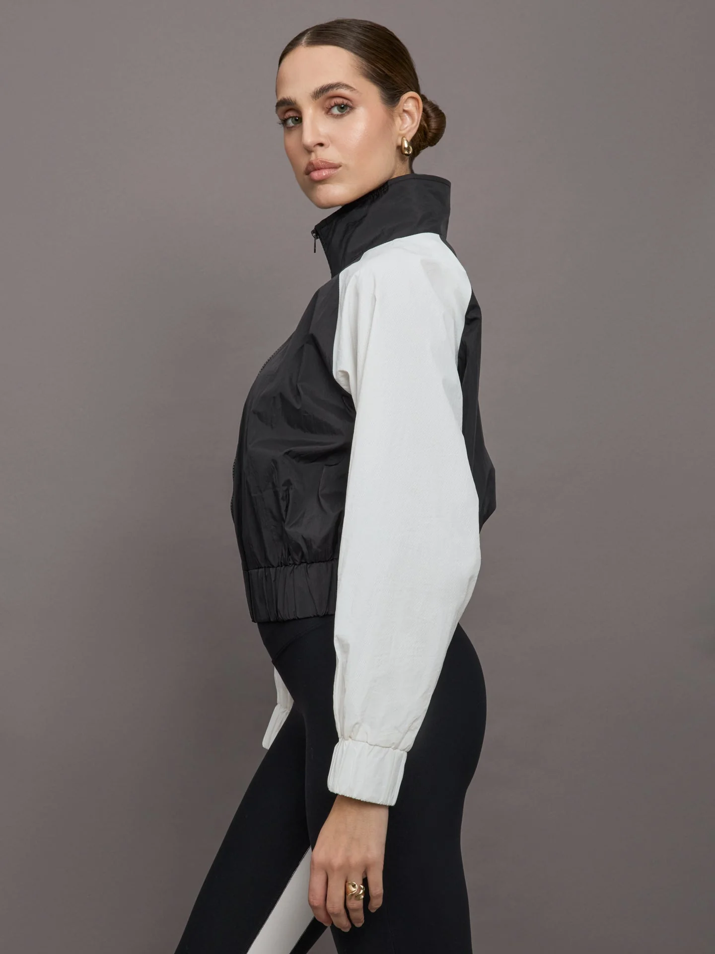 Carbon38 | Colorblock Windbreaker | Black/Cloud Dancer - Image 3