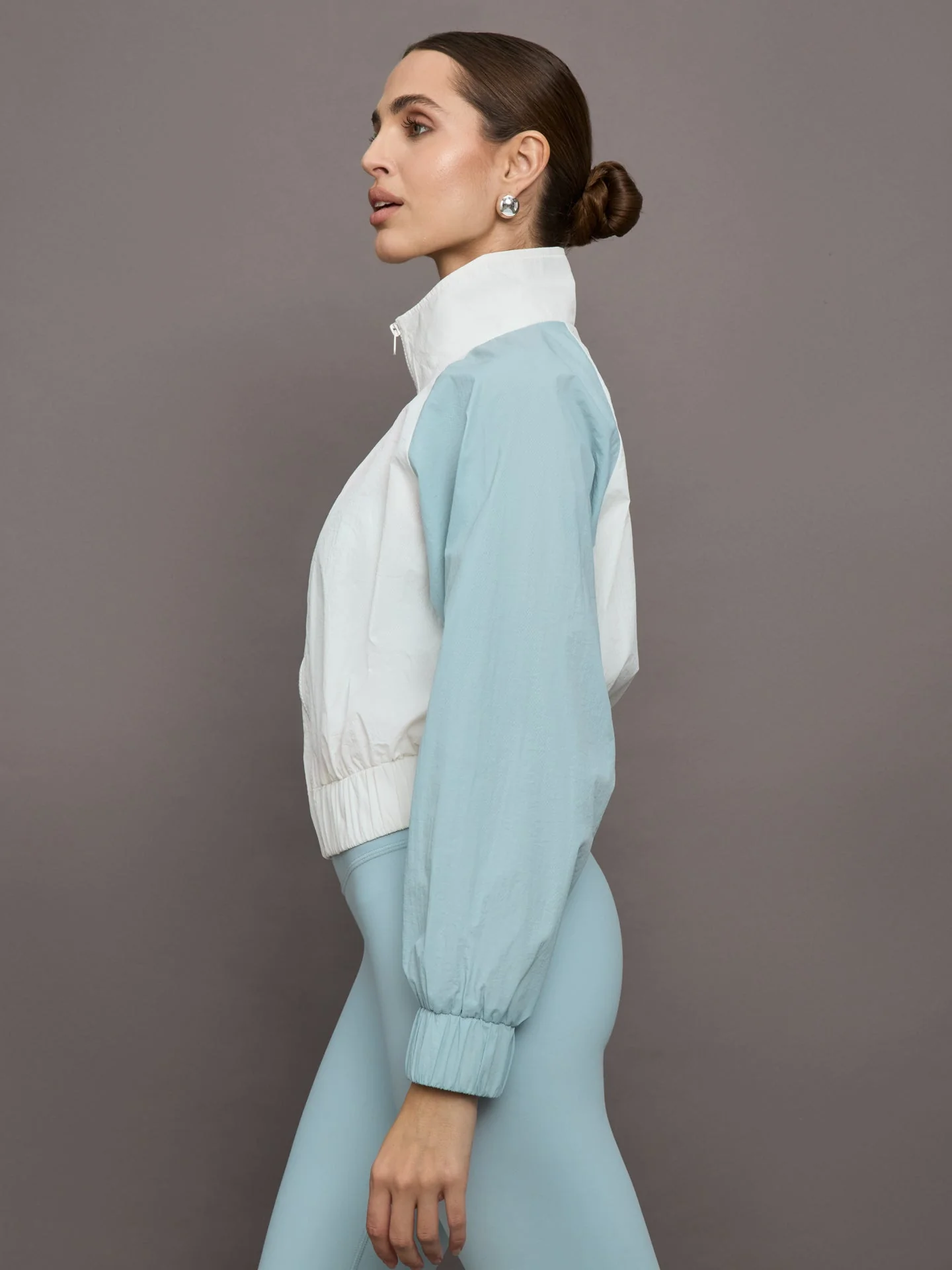 Carbon38 | Colorblock Windbreaker | Cloud Dancer/Sky Blue - Image 3