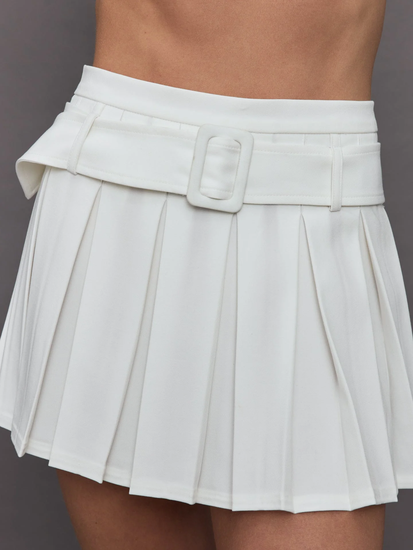 Goldie BYRD | Belted Pleated Skirt | Cream - Image 5