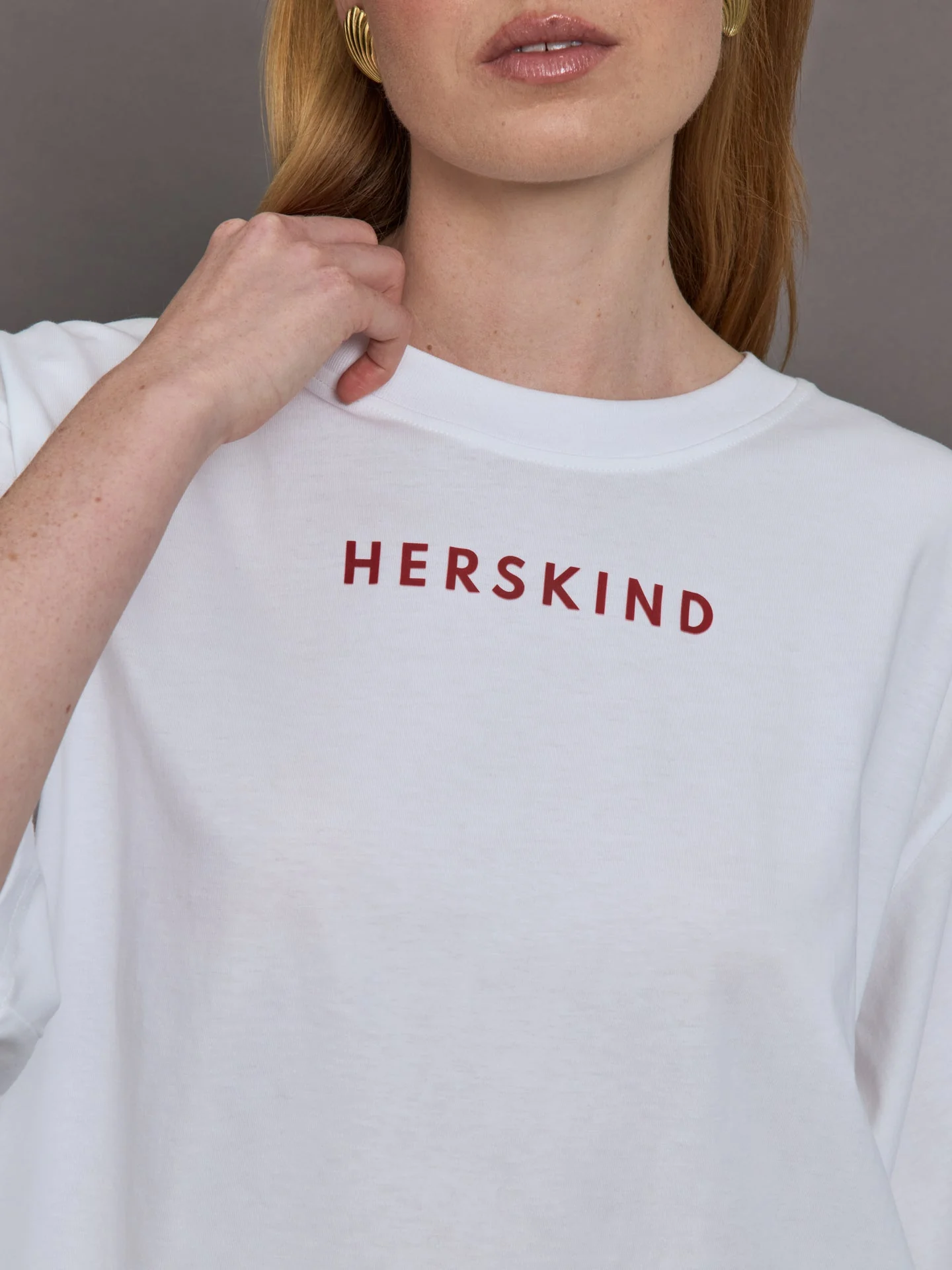 Herskind | Herskind Tshirt | White - Red Logo - Image 3