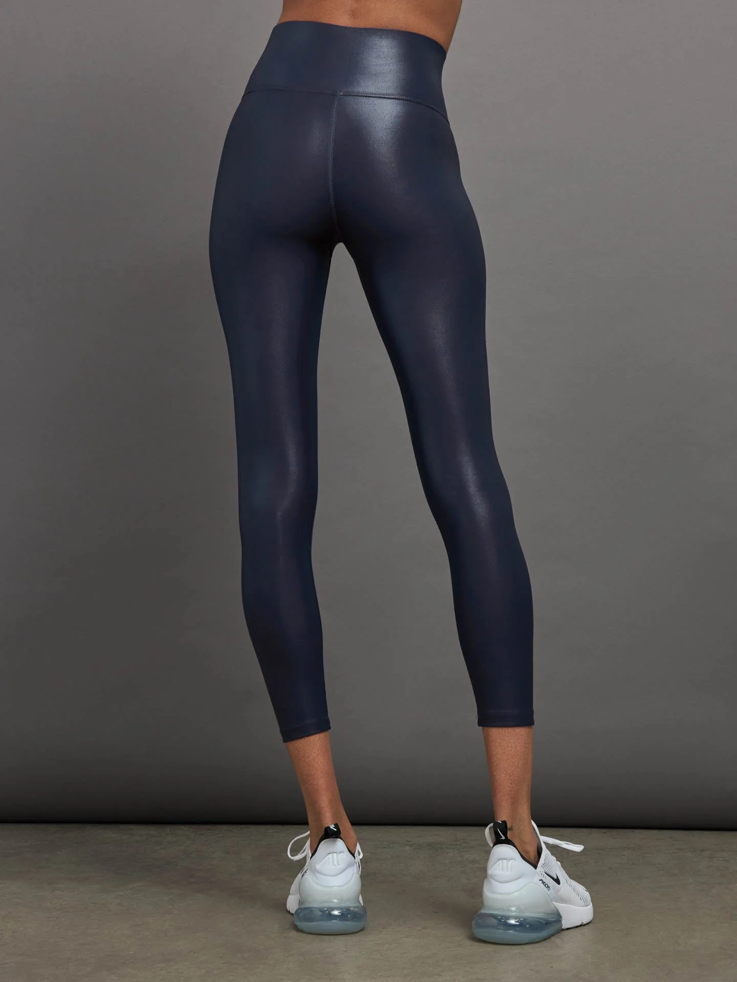 Carbon38 | High Rise 7/8 Legging in Takara Shine | Navy Blazer - Image 5