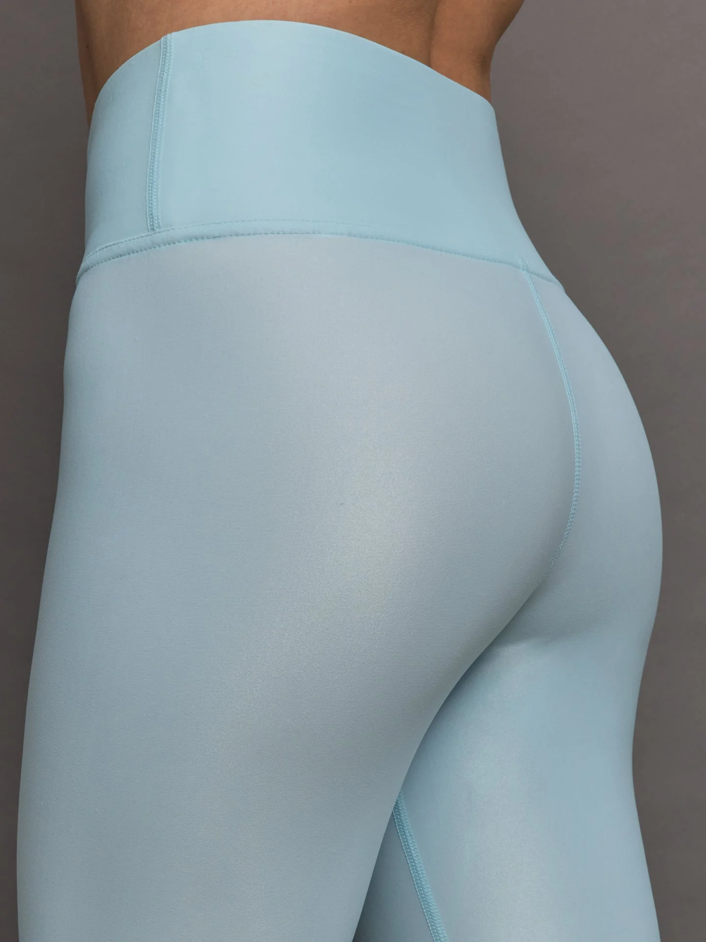 Carbon38 | High Rise 7/8 Legging in Takara Shine | Sky Blue - Image 5