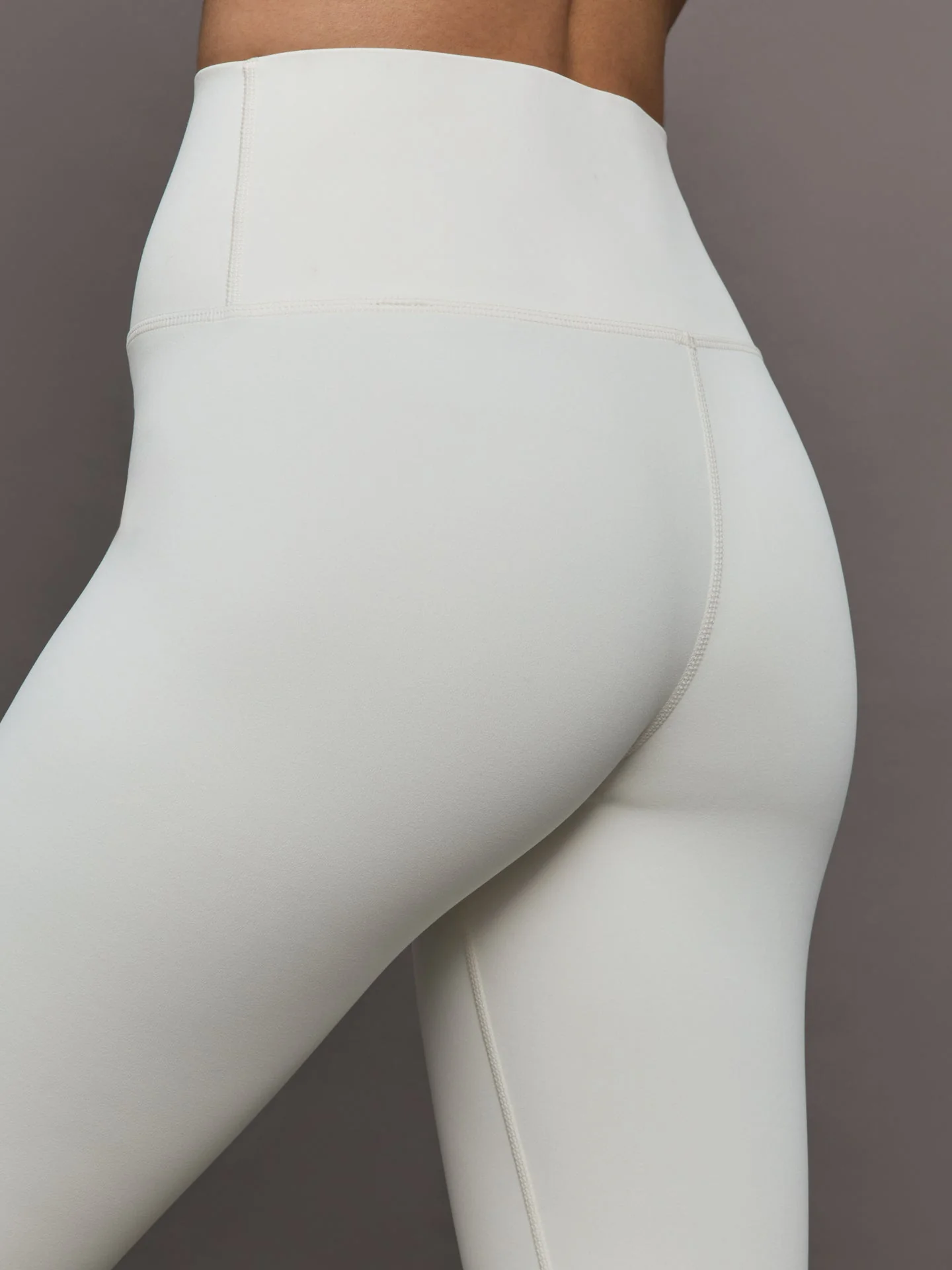 Carbon38 | High Rise Full-Length Legging in Diamond Compression | Cloud Dancer - Image 5