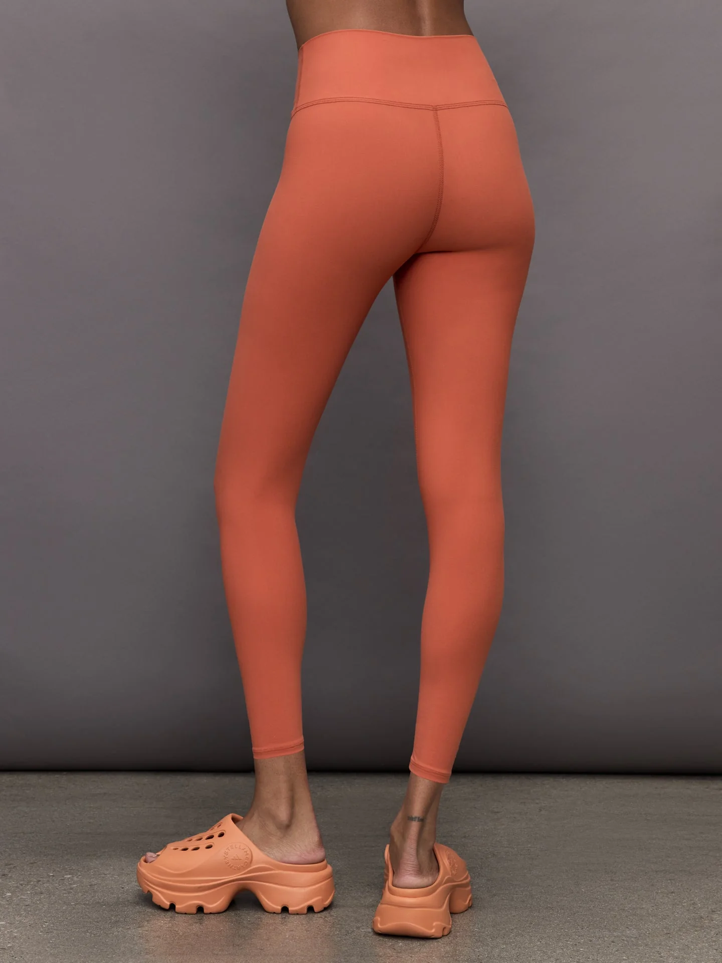 Carbon38 | High Rise Legging in Melt | Burnt Sienna - Image 3