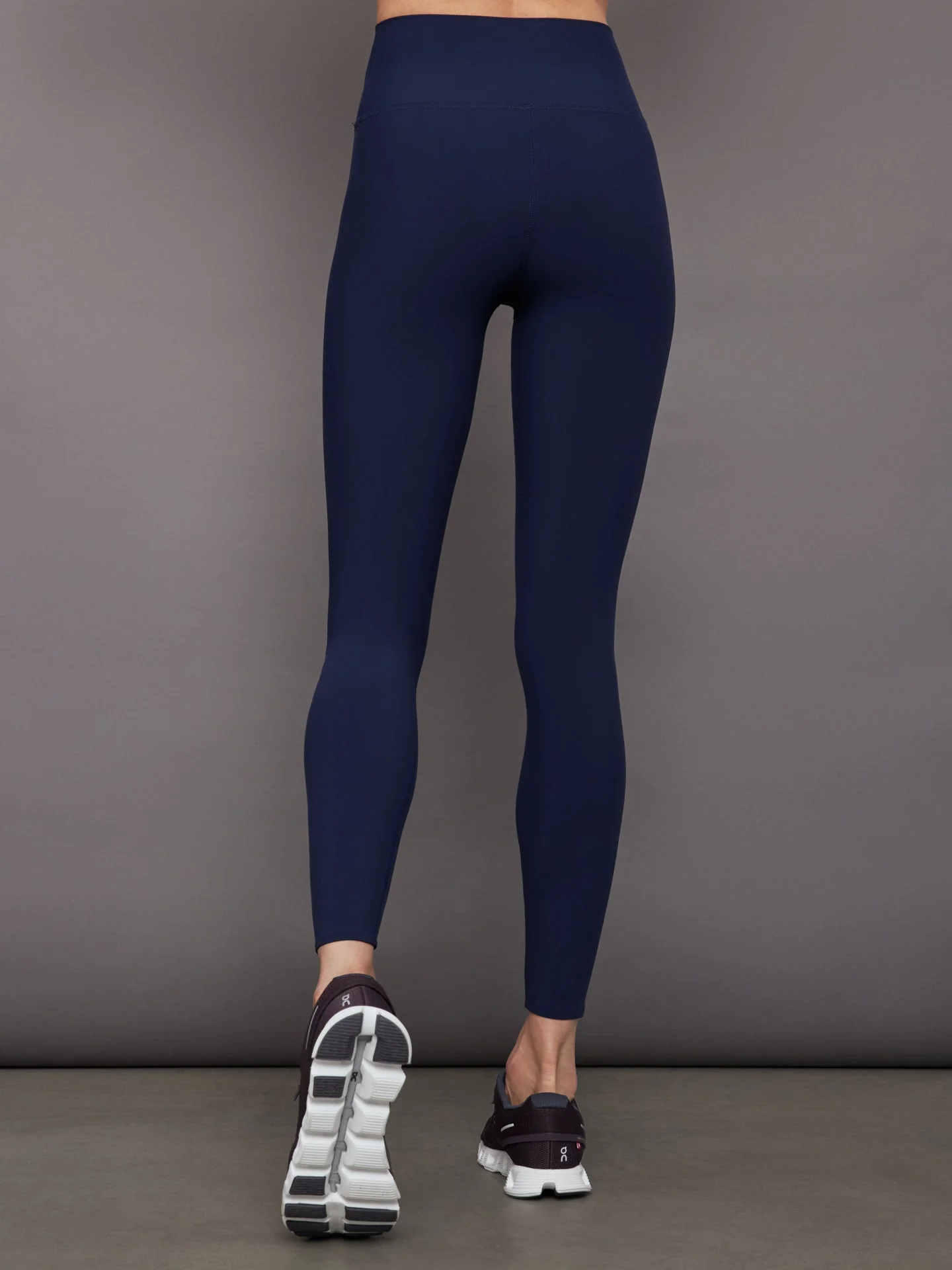 High Rise Legging in Melt | Navy Blazer - Image 5