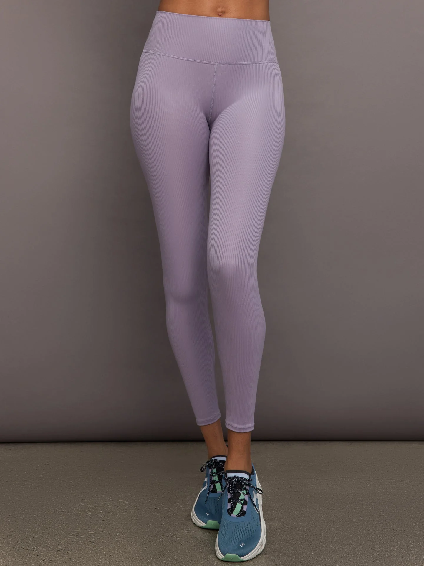 Carbon38 | High Rise Legging in Ribbed Melt | Lavender Grey