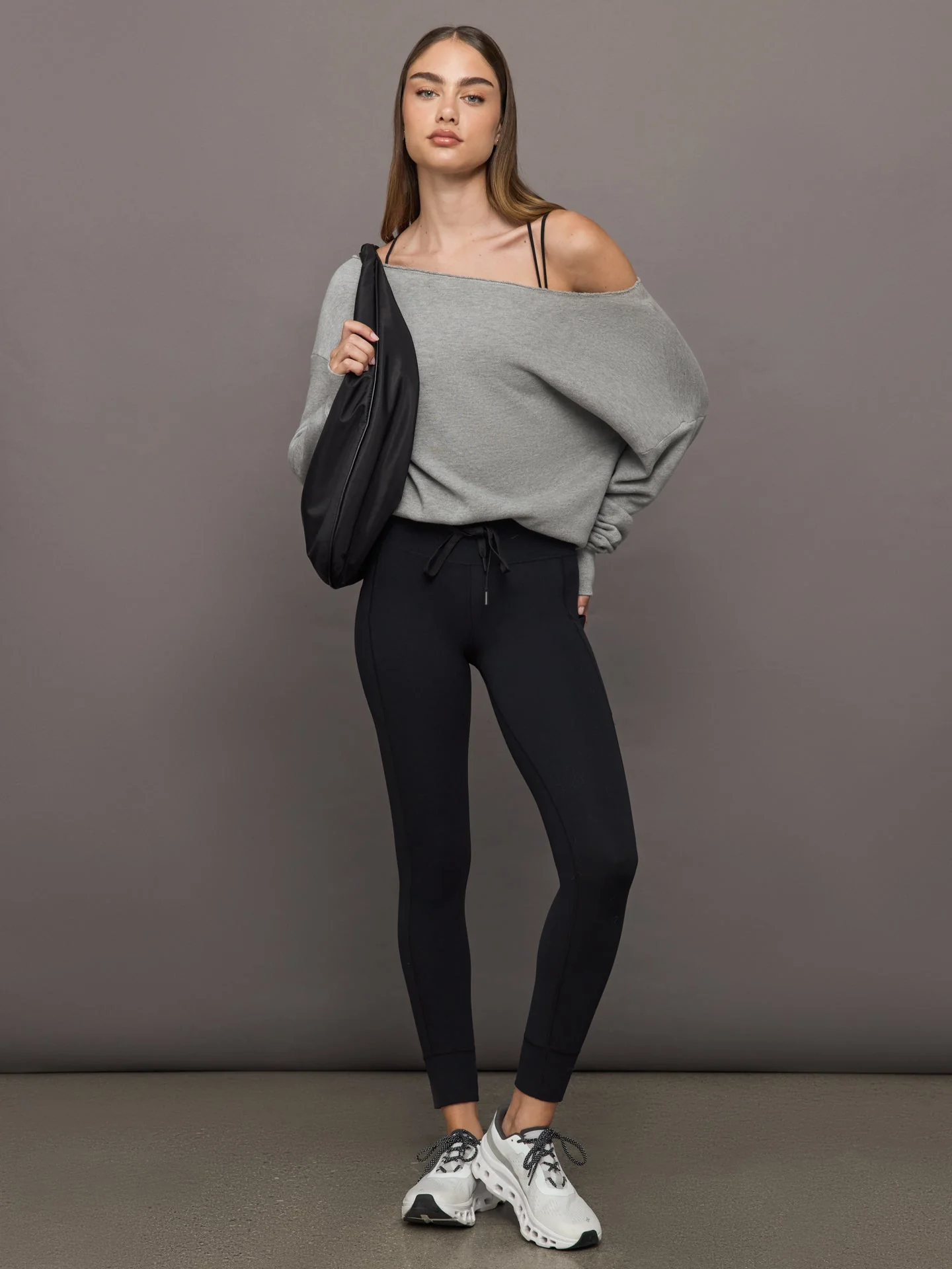 High Rise Pocket Legging in Melt | Black - Image 2