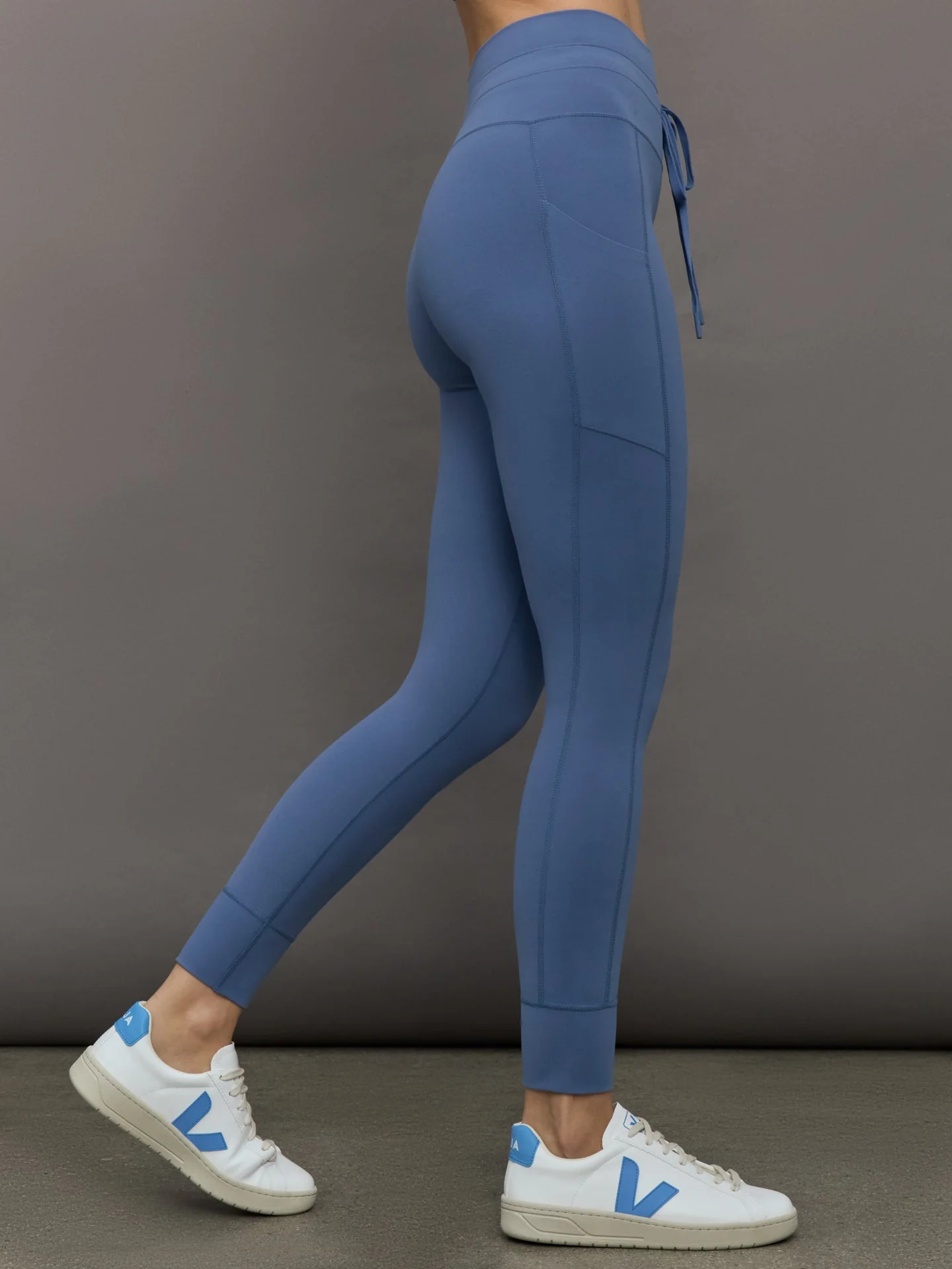Carbon38 | High Rise Sport Pocket Legging in Melt | Blue Horizon - Image 3