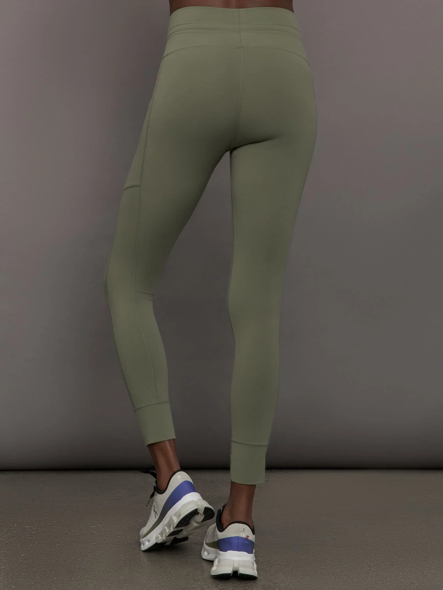 High Rise Sport Pocket Legging in Melt | Moss - Image 4
