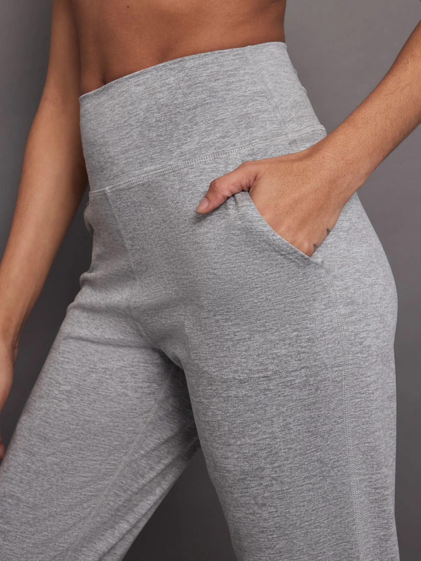 Carbon38 | Jogger in Heather Melt | Silver Heather - Image 5