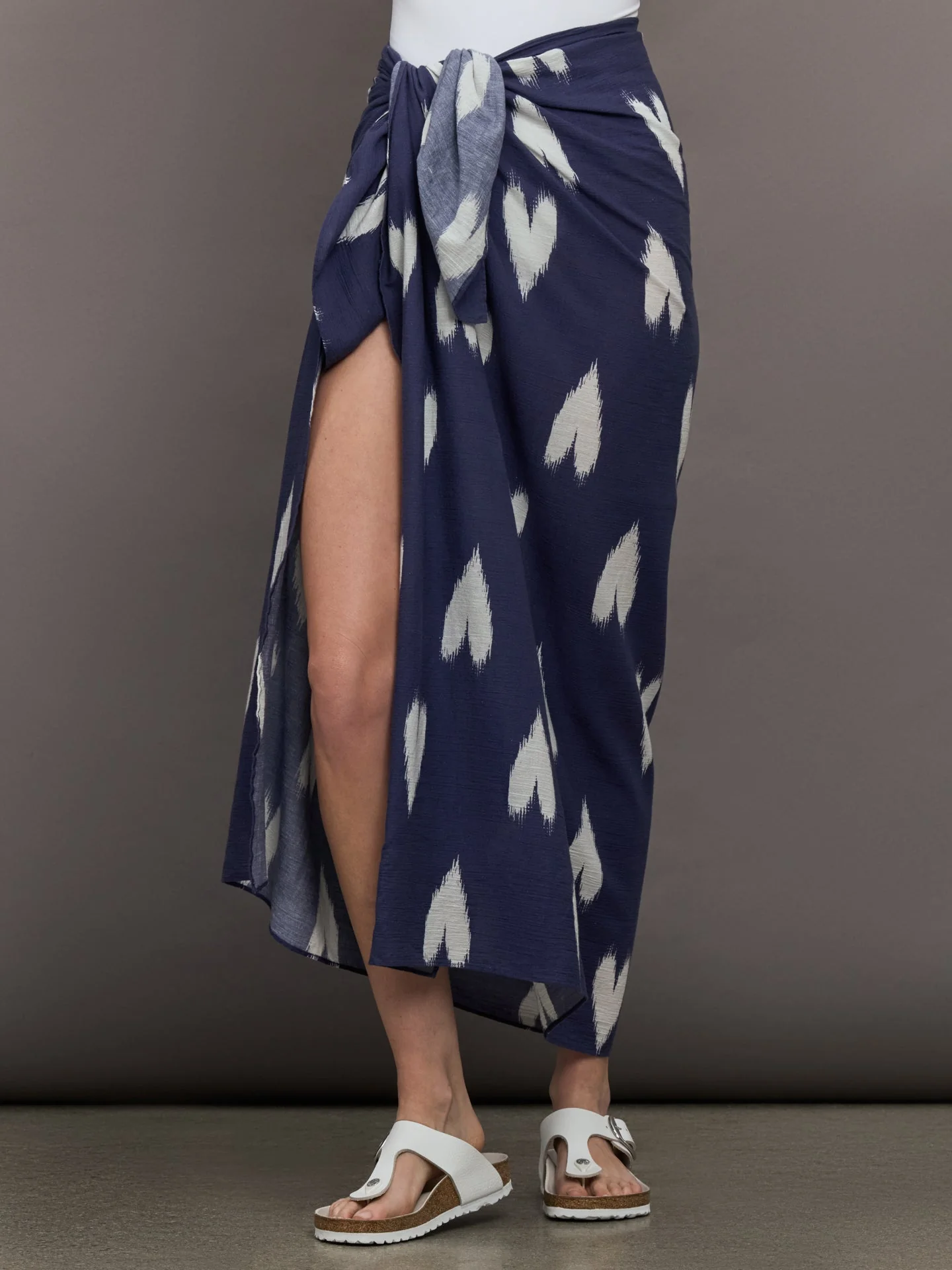 Kerri Rosenthal | Roper Ikat Heart Sarong | Indigo