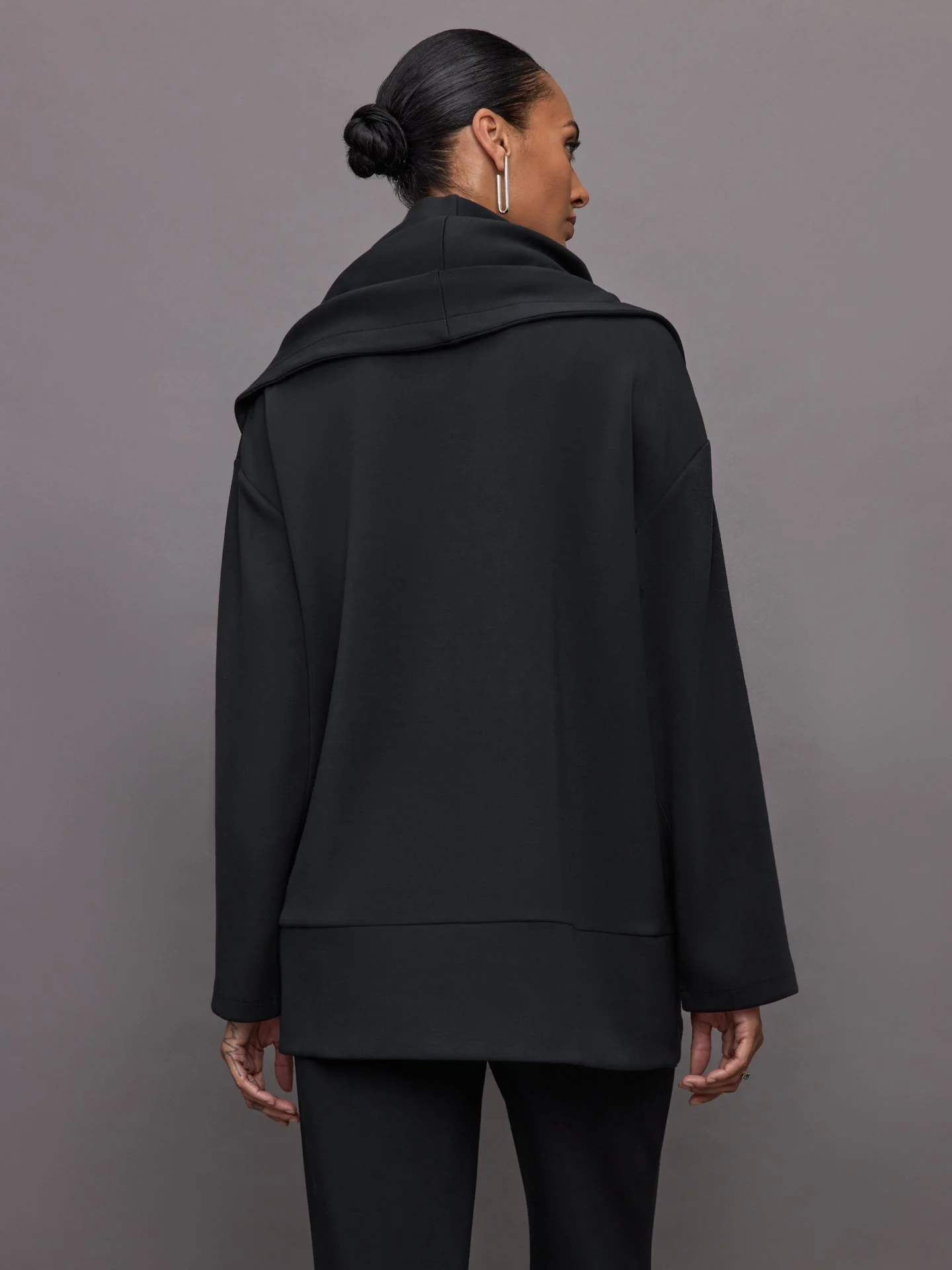 Carbon38 | Knit Cocoon Cardigan in Interlock | Black - Image 4