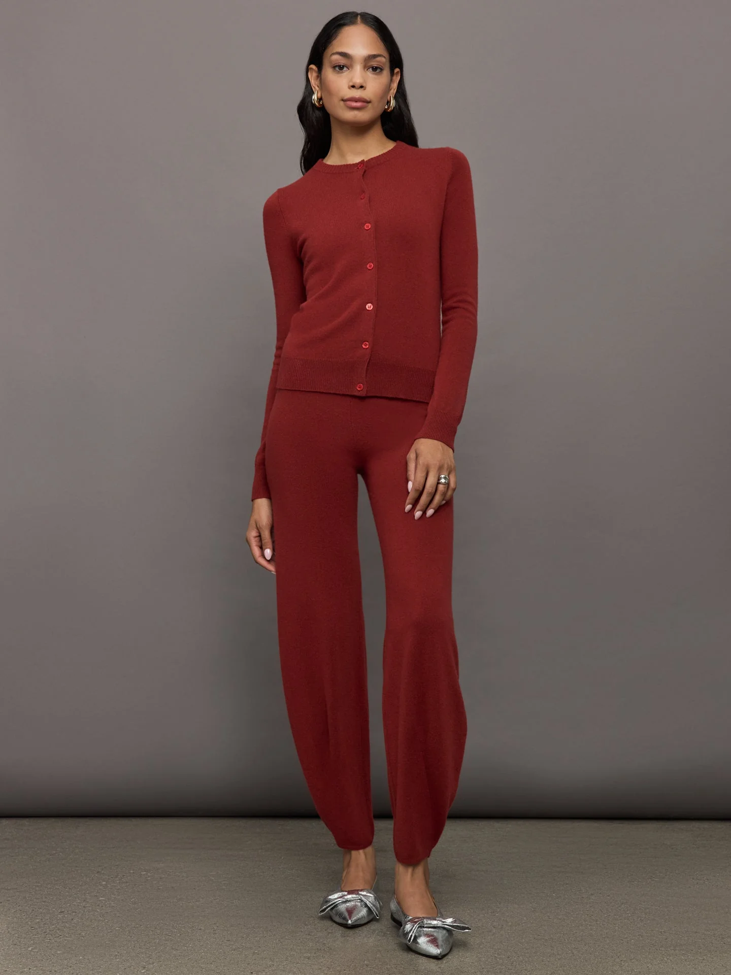 Madeleine Thompson | Monroe Cashmere Cardigan | Burgundy - Image 2