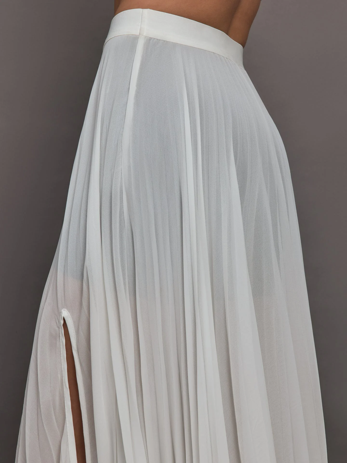 Mesh Pleated Skirt | Ivory - Image 5
