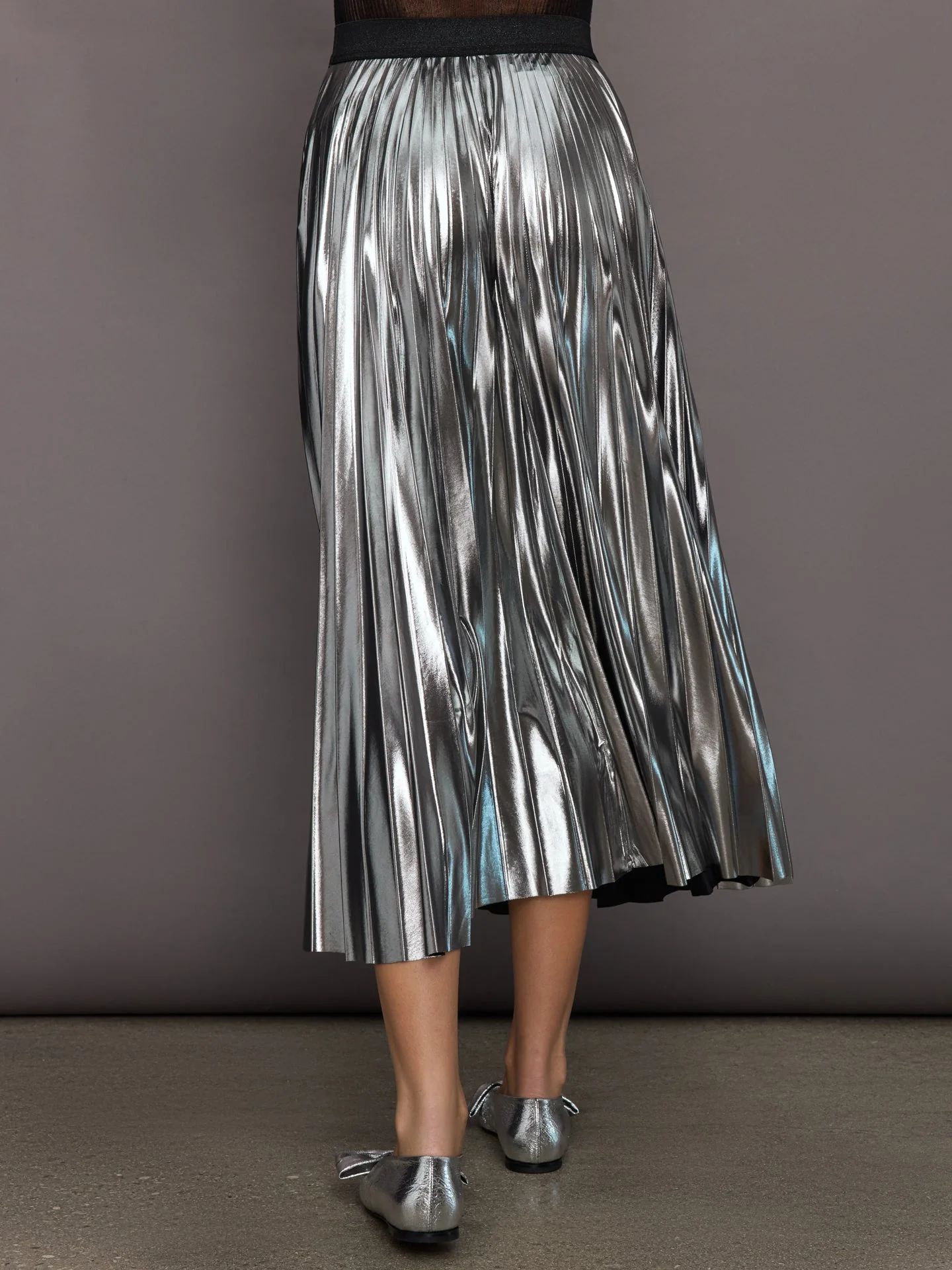 Carbon38 | Metallic Pleated Skirt | Silver - Image 4
