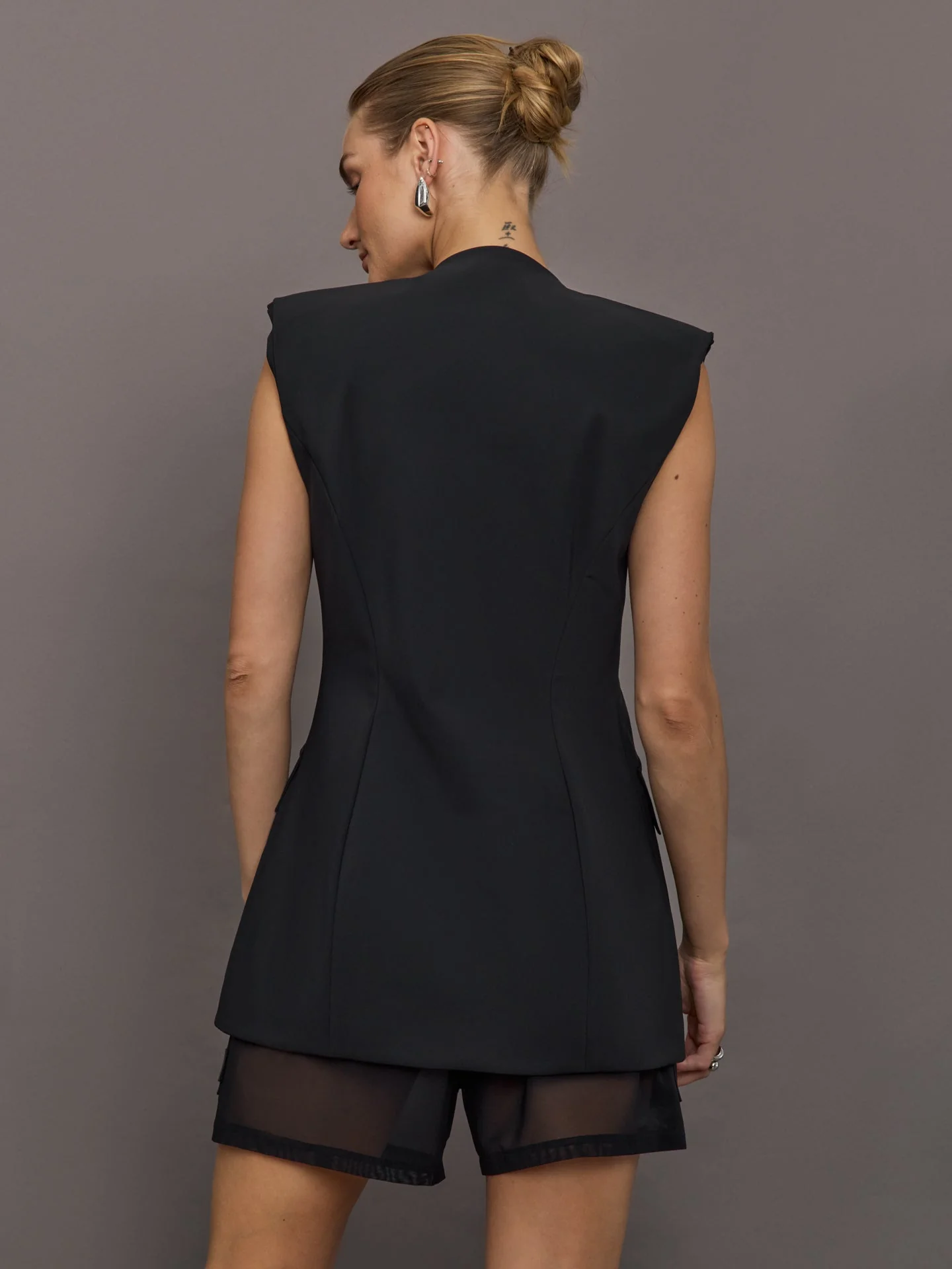Michi | Odyssey Vest | Black - Image 4