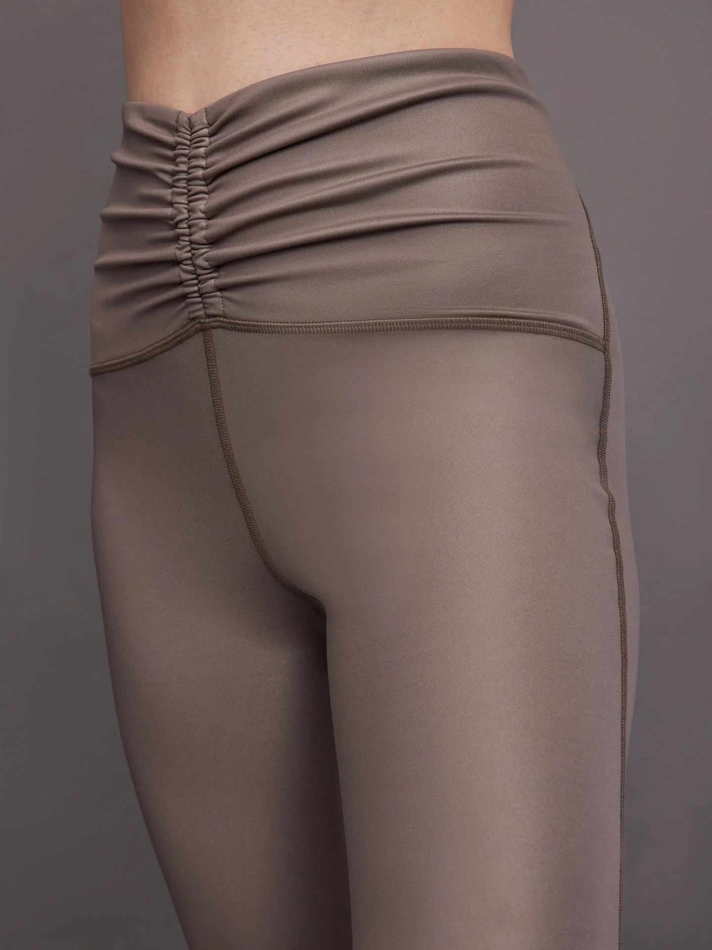 Michi | Palma Gloss Legging | Bronzed Pewter - Image 4