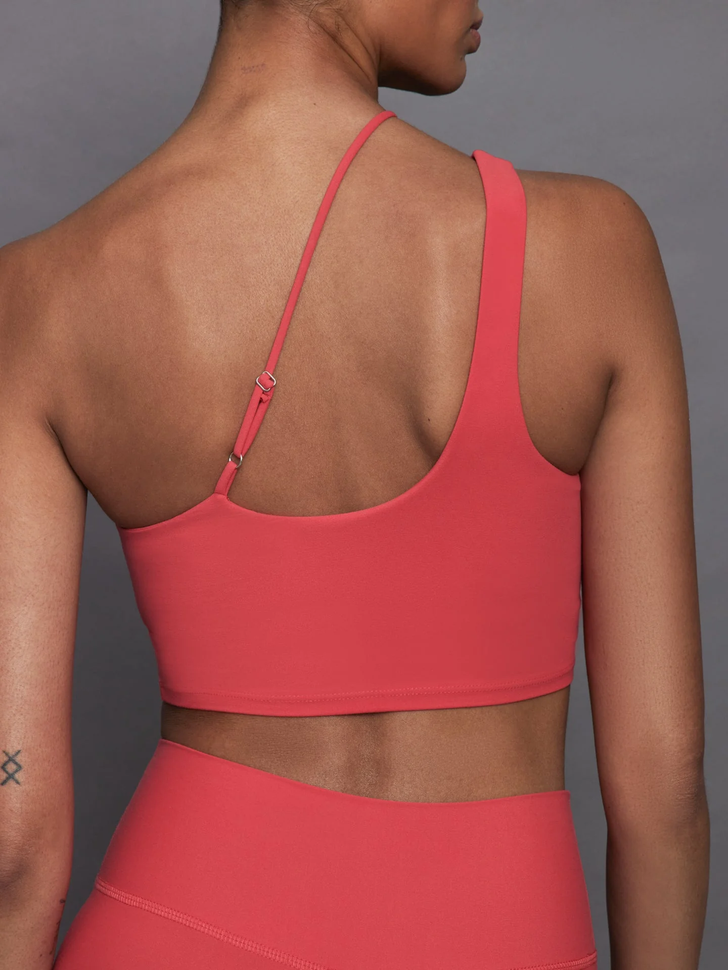 Carbon38 | One Shoulder Convertible Bra Top in Melt | Tomato - Image 5