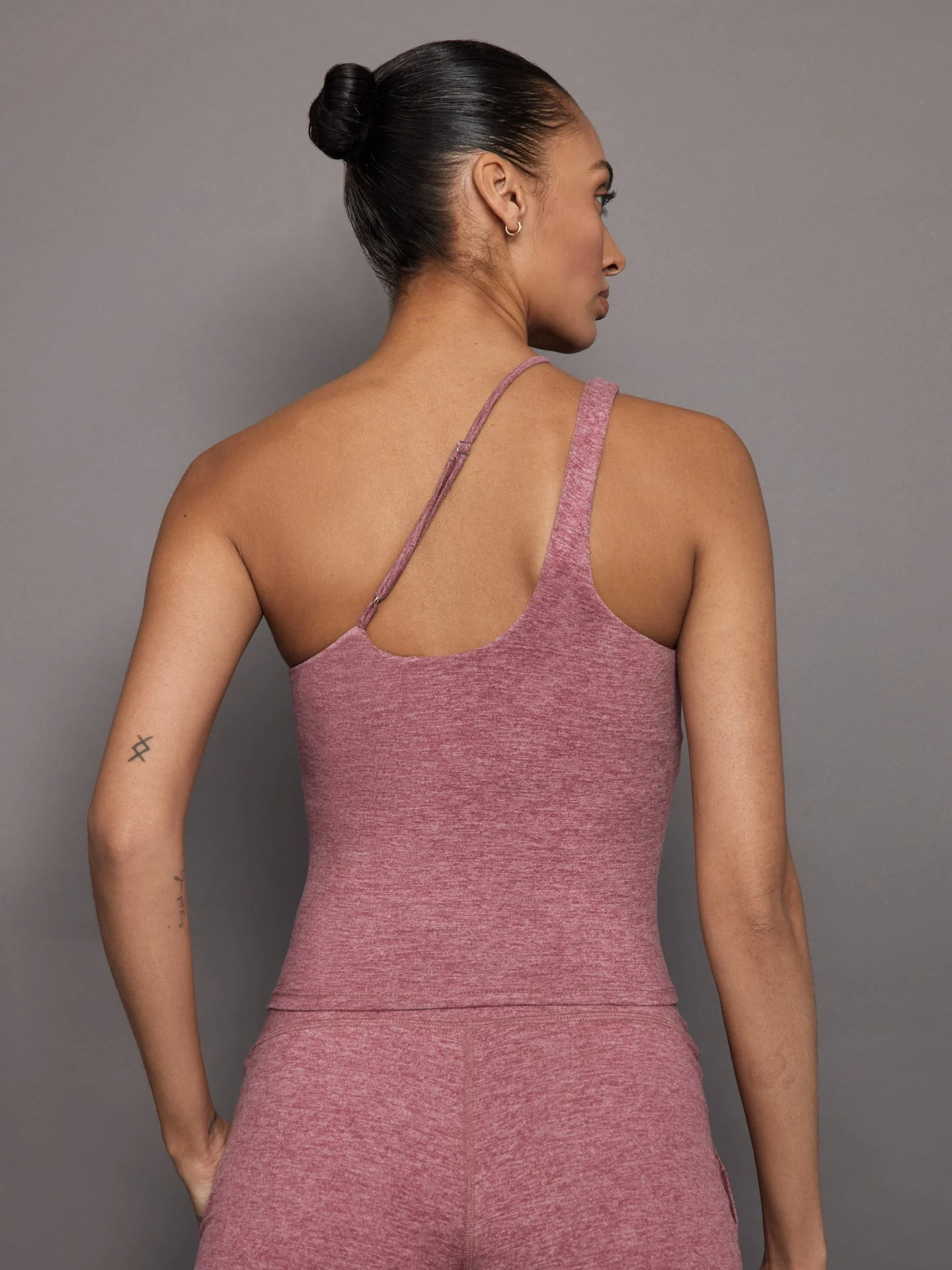 Carbon38 | One Shoulder Convertible Tank in Heather Melt | Hawthorn Rose Heather - Image 5