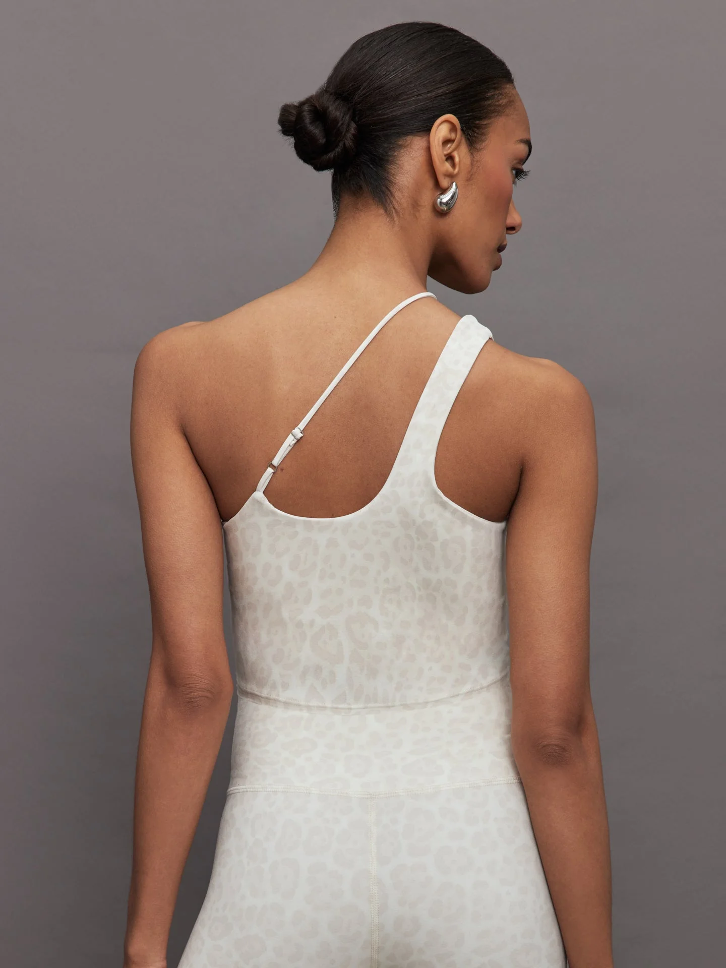 Carbon38 | One Shoulder Convertible Tank in Melt | Snow Leopard - Image 2