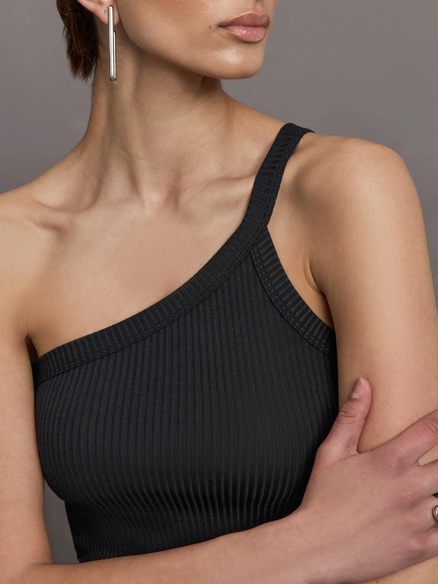 Carbon38 | One Shoulder Tank in Ribbed Jersey | Black - Image 5