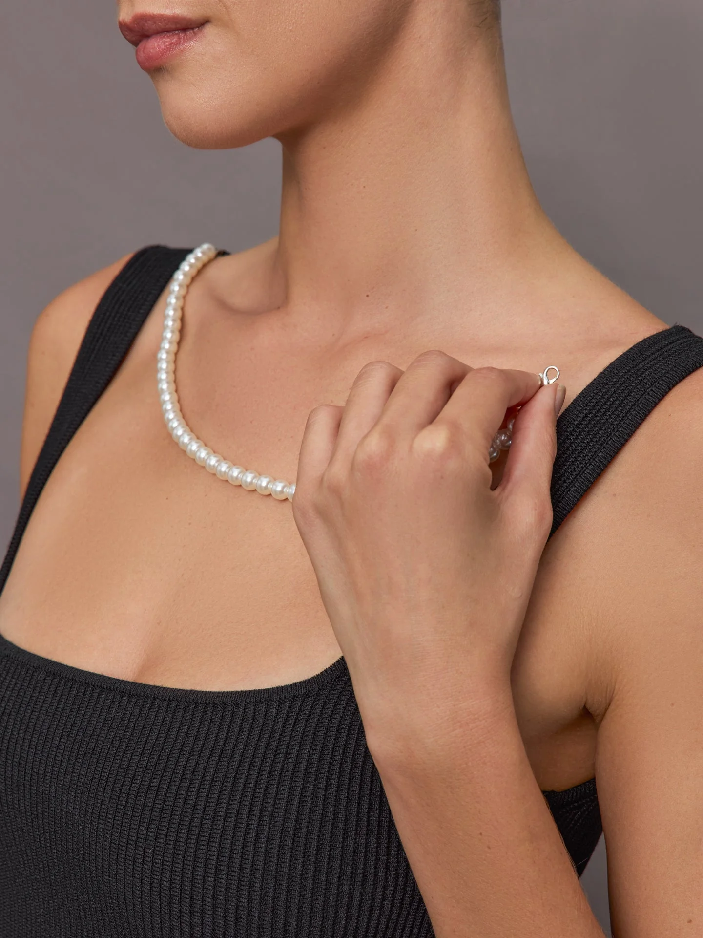 Carbon38 | Pearl Necklace Sweater Tank | Black - Image 3