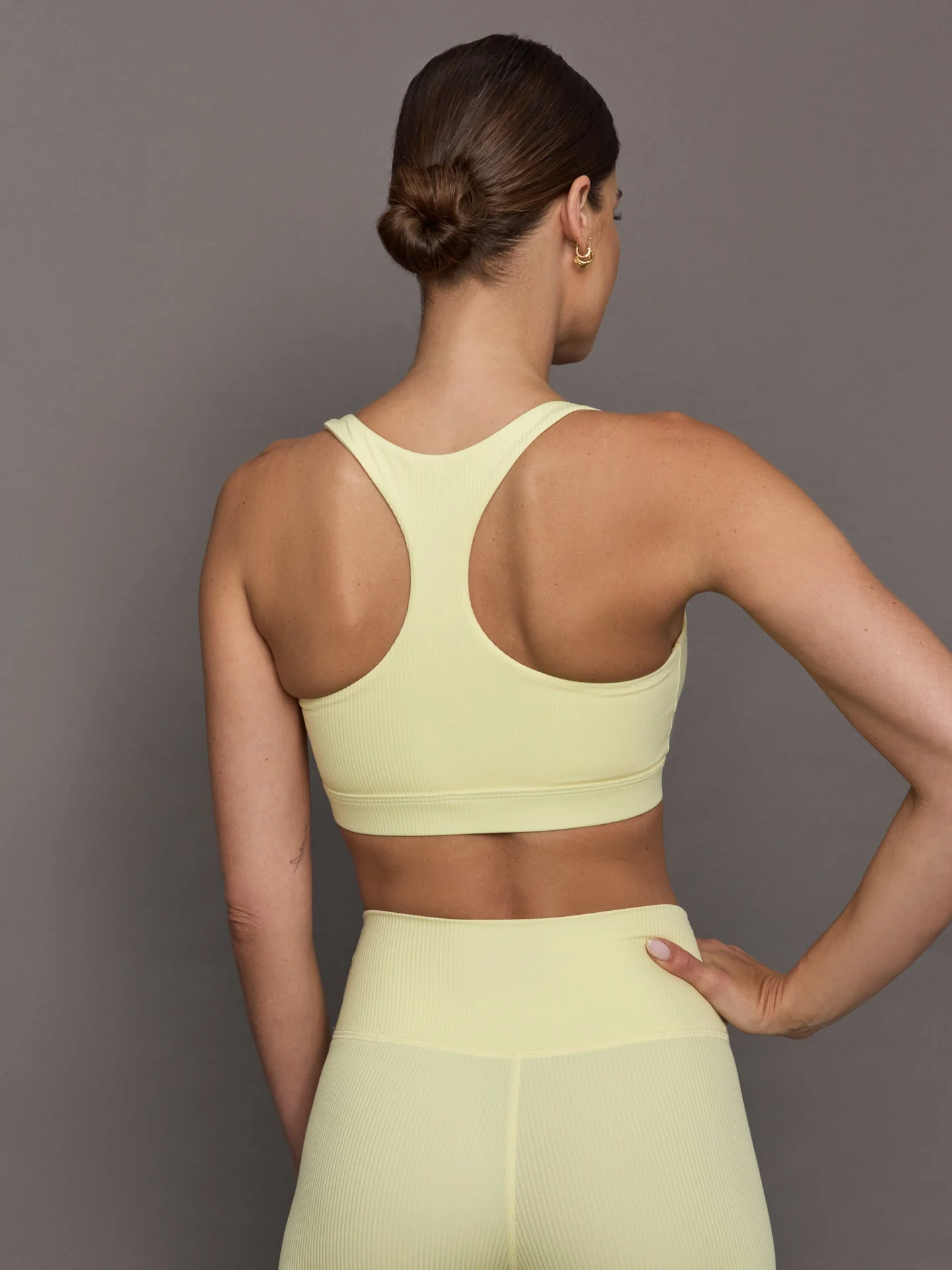 Carbon38 | Racerback Bra in Ribbed Melt | Pastel Yellow - Image 4