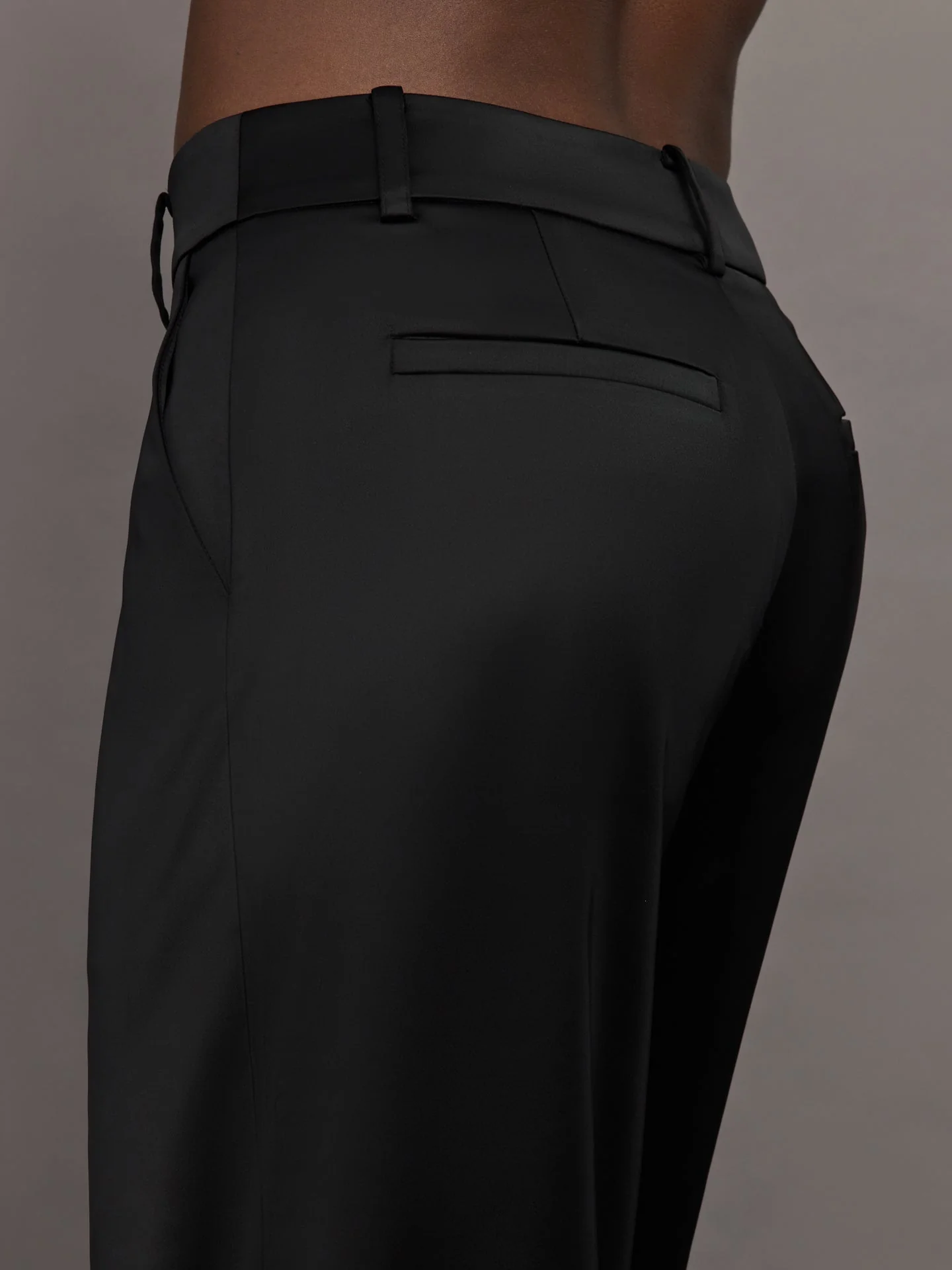 Carbon38 | Satin Straight Leg Pant | Black - Image 5