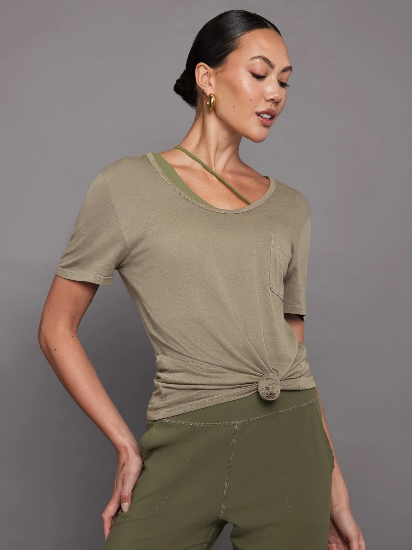 Carbon38 | Short Sleeve Pocket Tee | Silversage