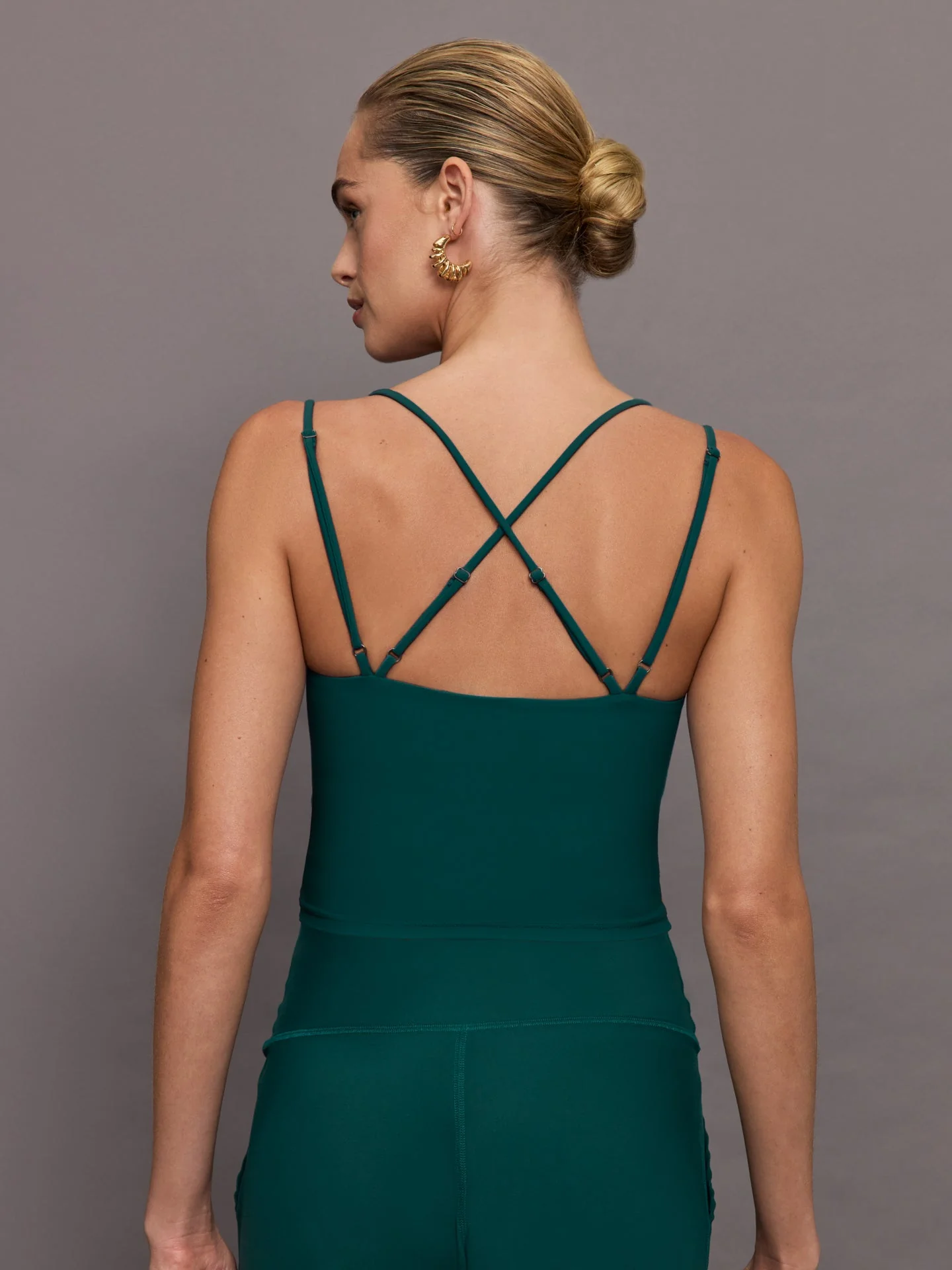 Carbon38 | Strappy Tank in Melt | Ponderosa Pine - Image 2