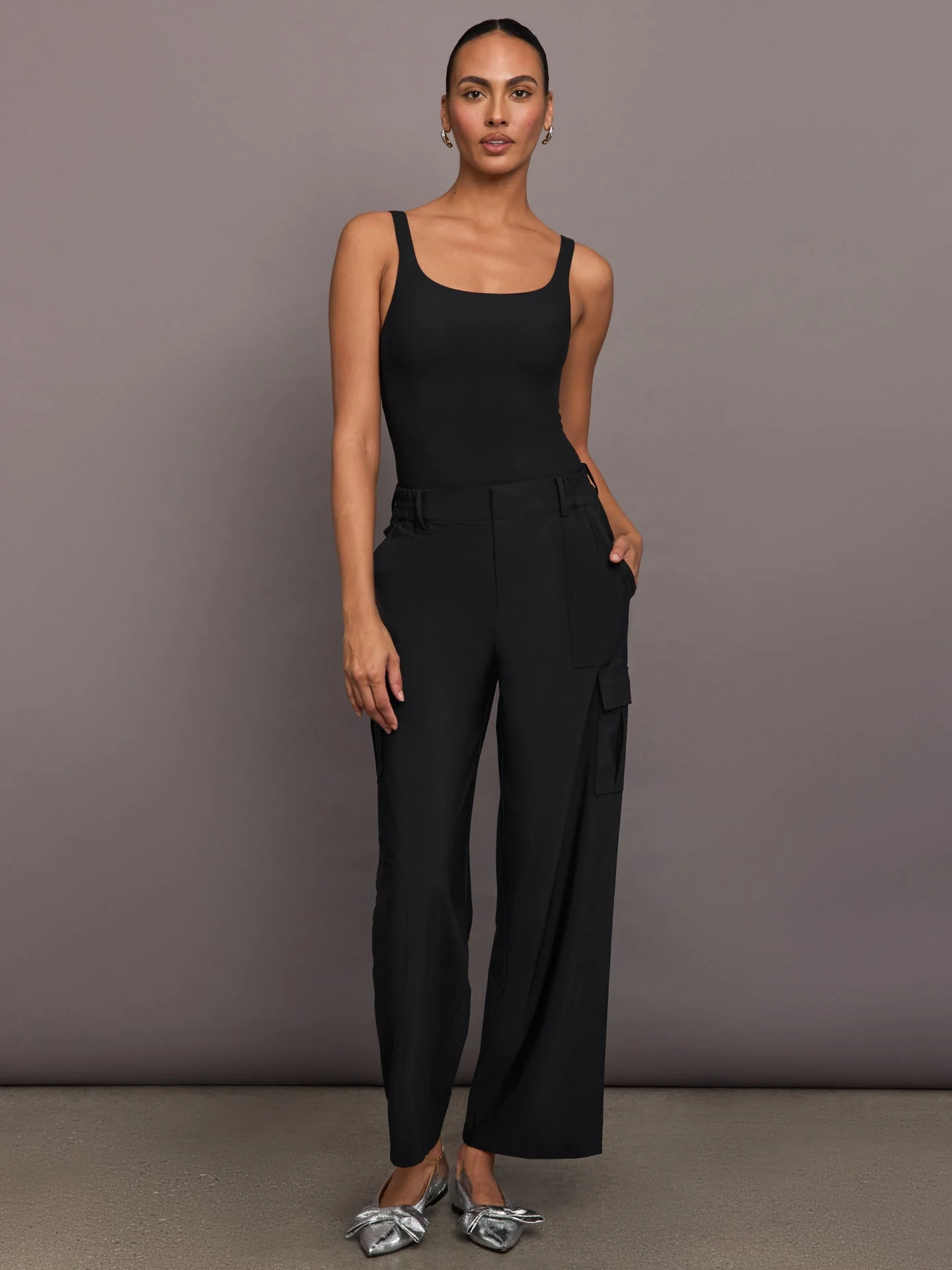 Carbon38 | Stretch Woven Wide Leg Cargo Pant | Black - Image 3