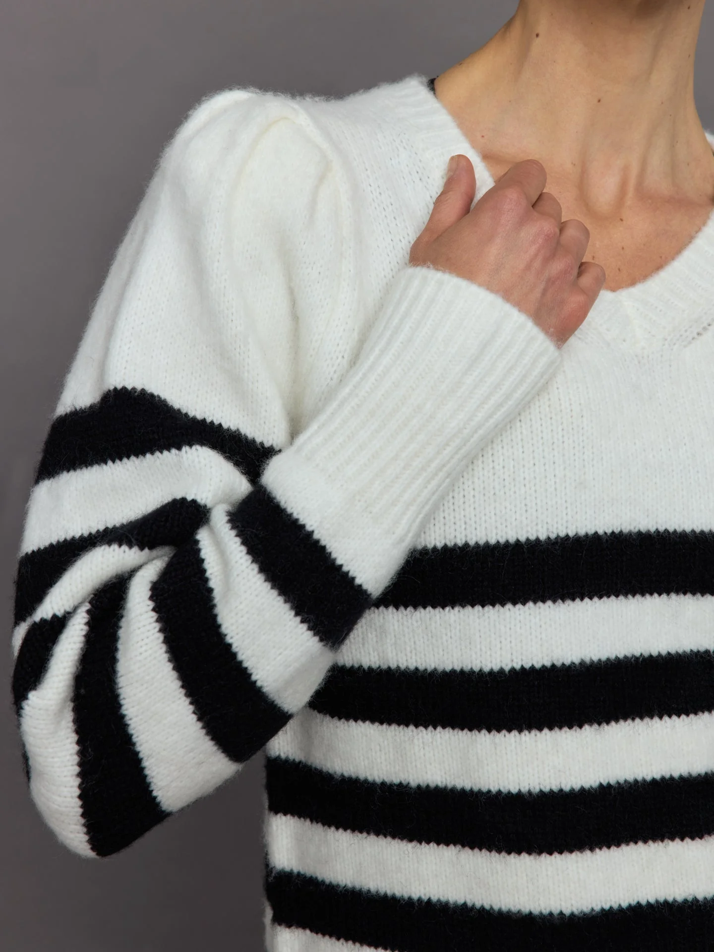 Carbon38 | Striped Puff Sleeve Sweater | Cream/Black - Image 3