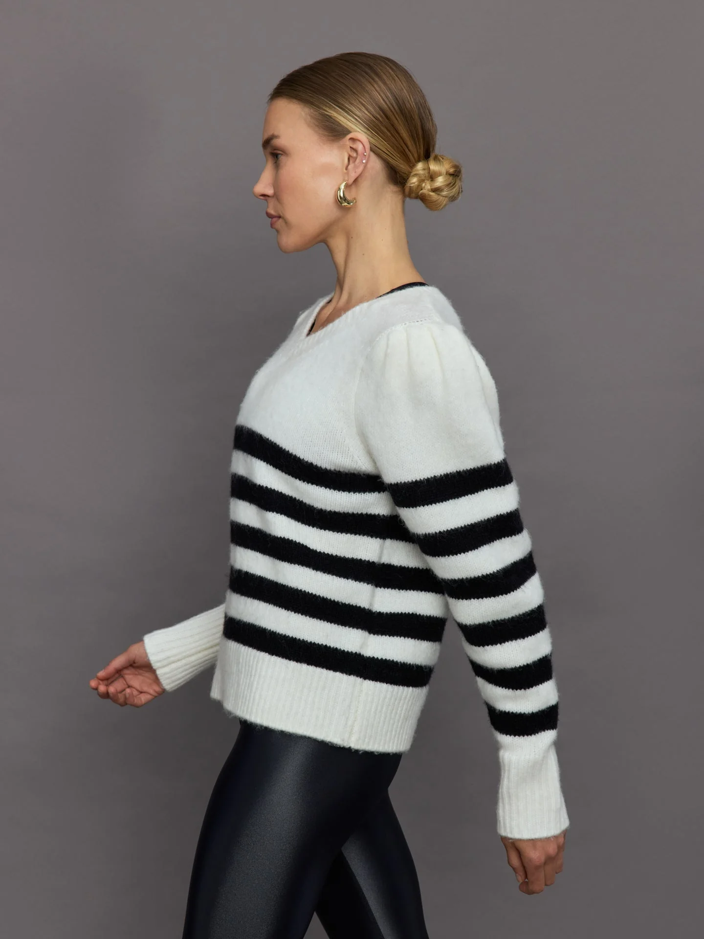 Carbon38 | Striped Puff Sleeve Sweater | Cream/Black - Image 4