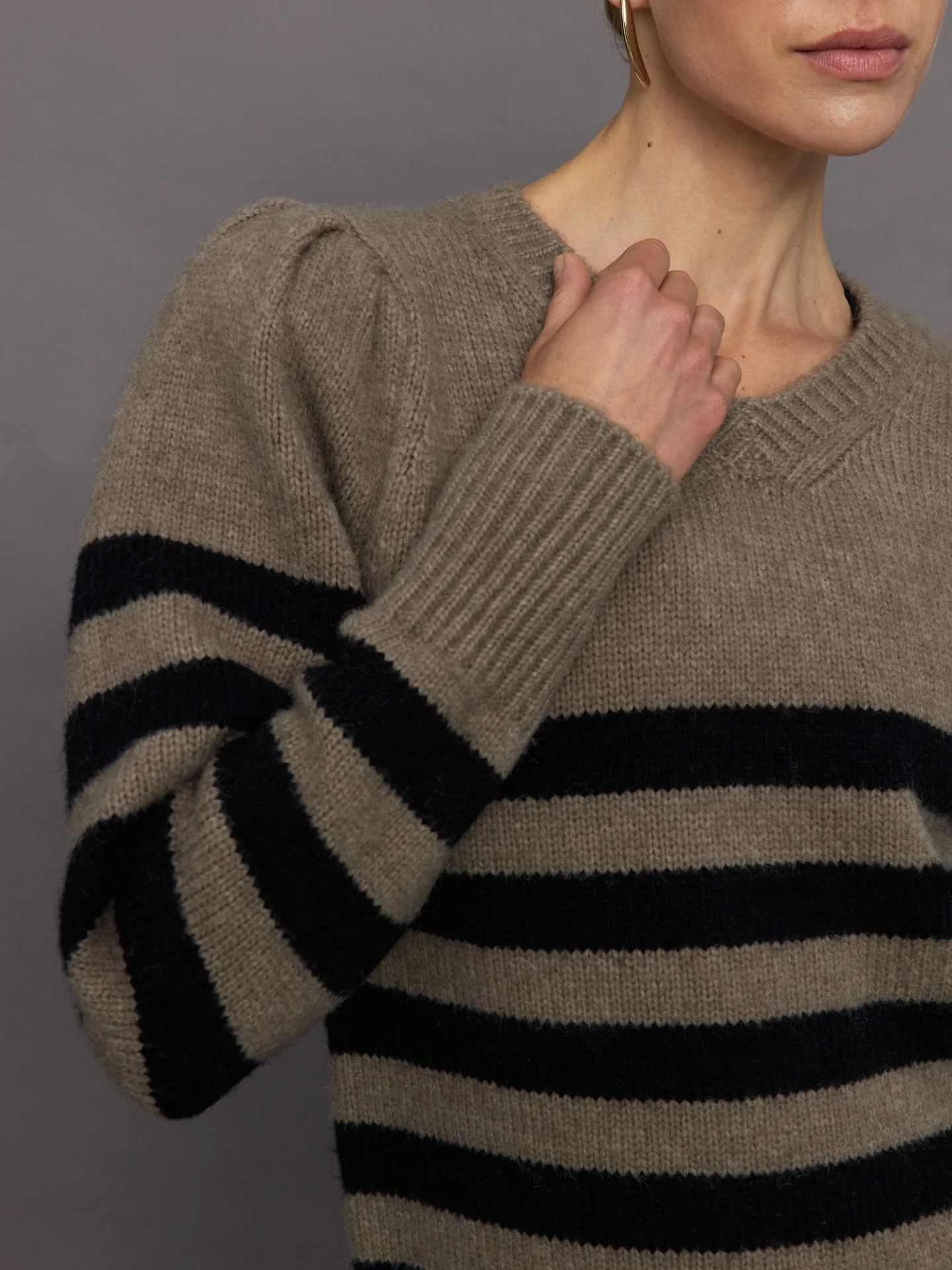Carbon38 | Striped Puff Sleeve Sweater | Stone/Black - Image 3