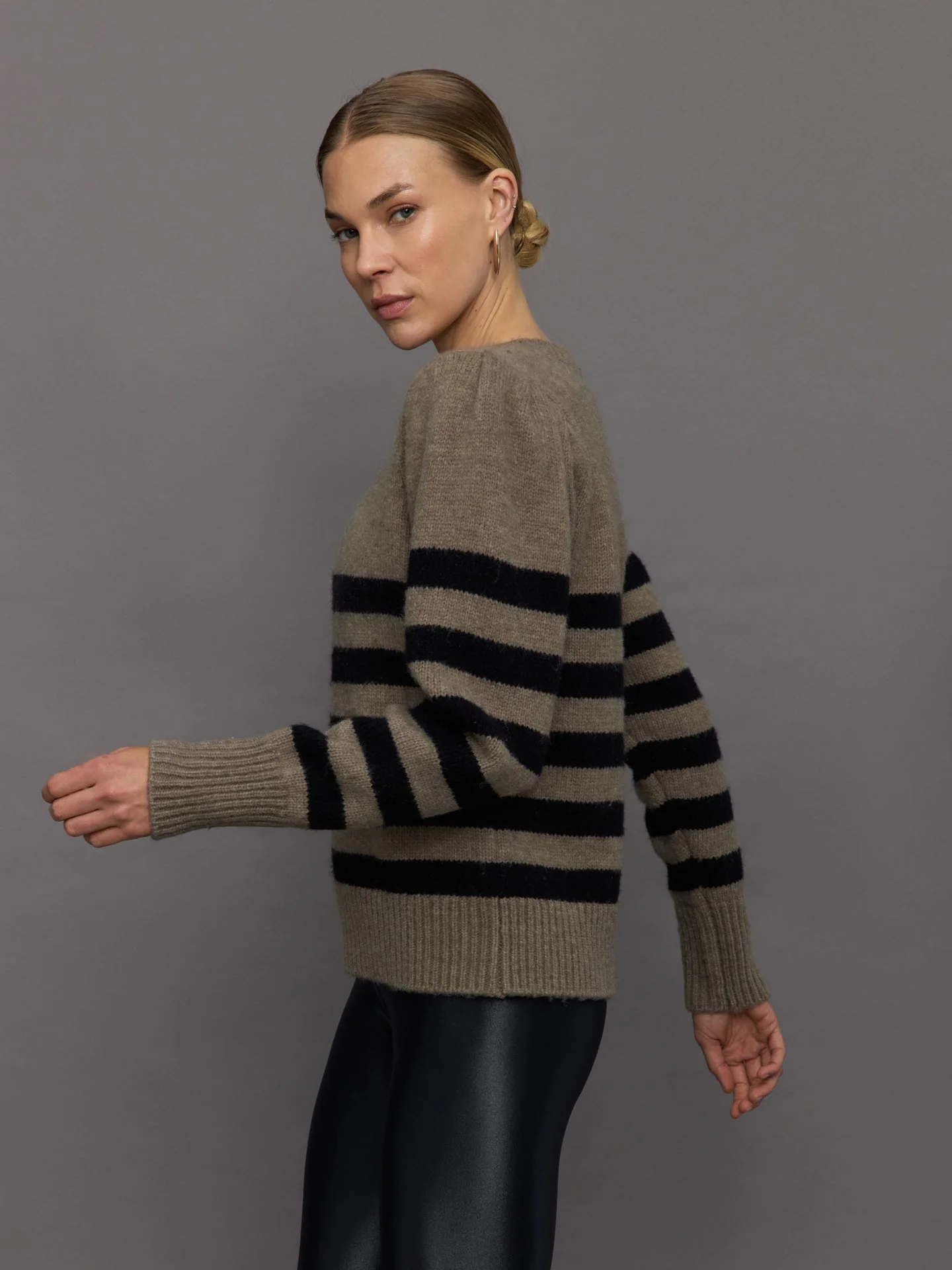 Carbon38 | Striped Puff Sleeve Sweater | Stone/Black - Image 4