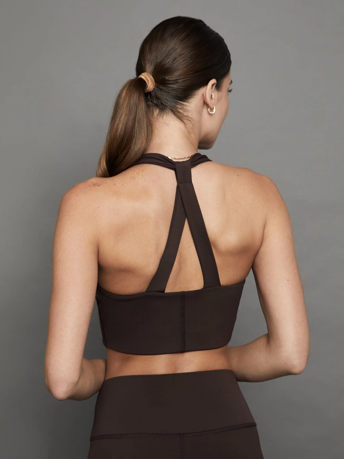 Carbon38 | T Back Bra in Diamond Compression | Java - Image 2