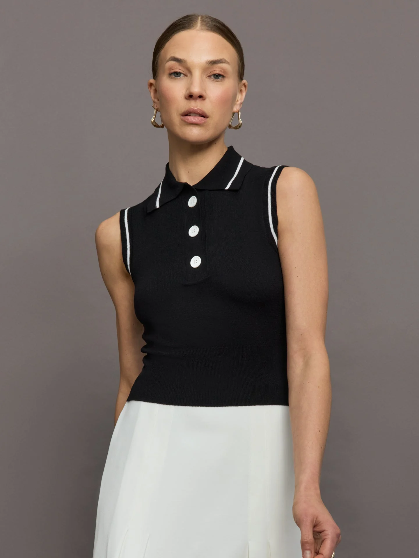Carbon38 | Tennis Sleeveless Polo | Black/White