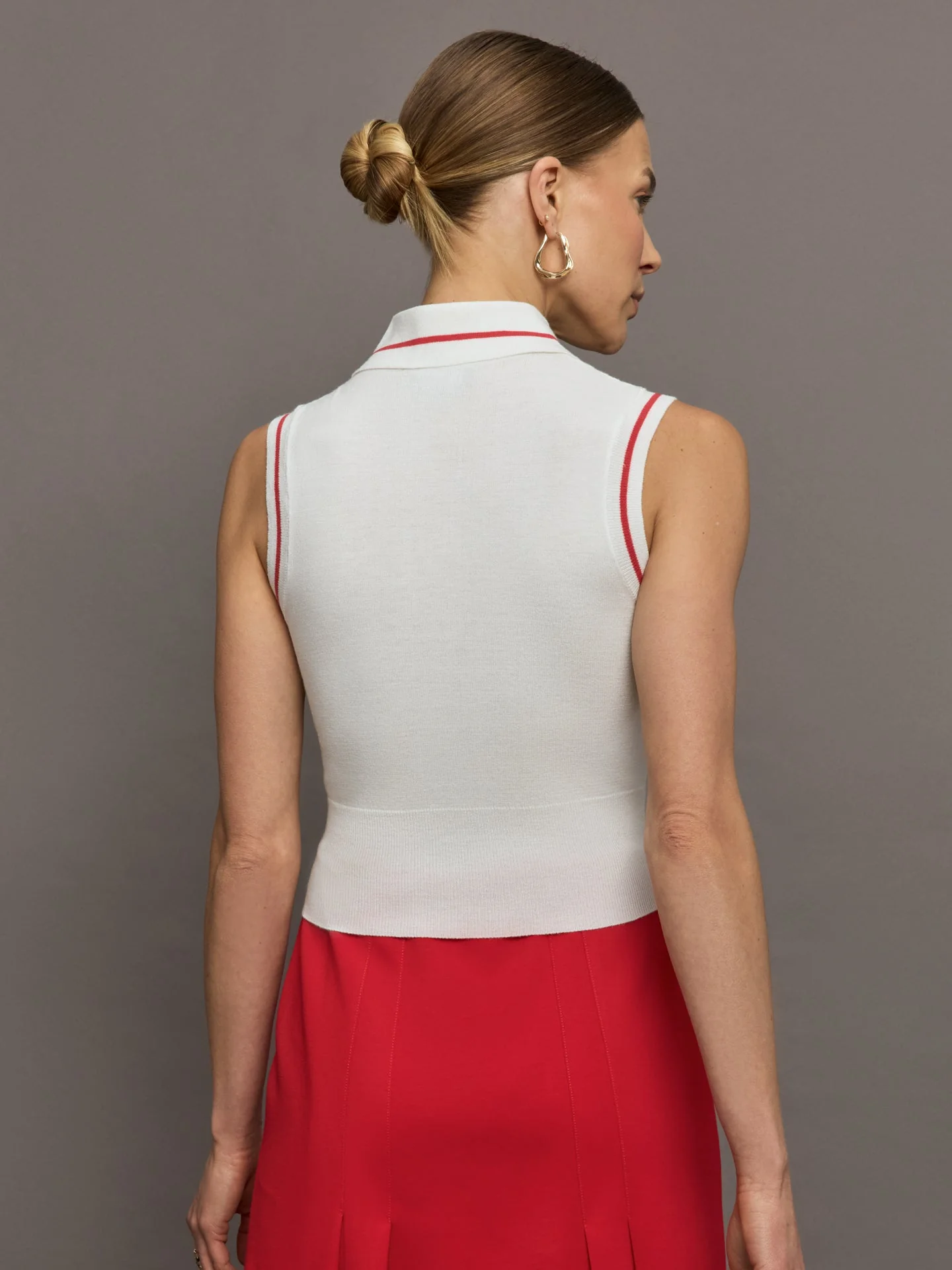 Carbon38 | Tennis Sleeveless Polo | White/Bittersweet - Image 4