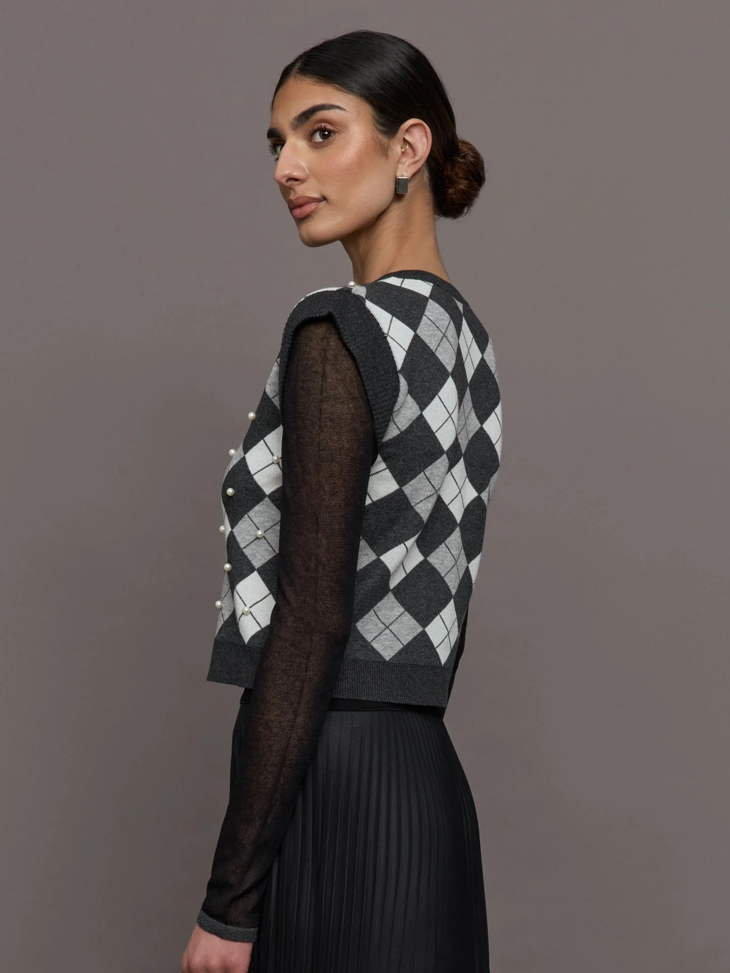Theo The Label | Nomia Plaid Pearly V-Neck Sweater | Grey/Silver - Image 3