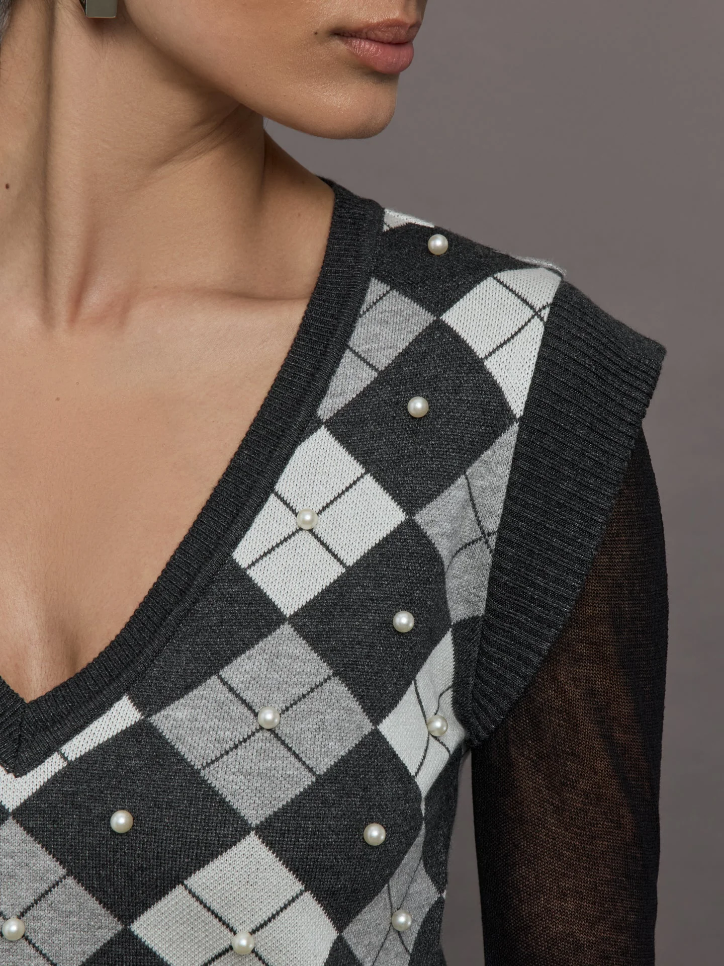 Theo The Label | Nomia Plaid Pearly V-Neck Sweater | Grey/Silver - Image 5