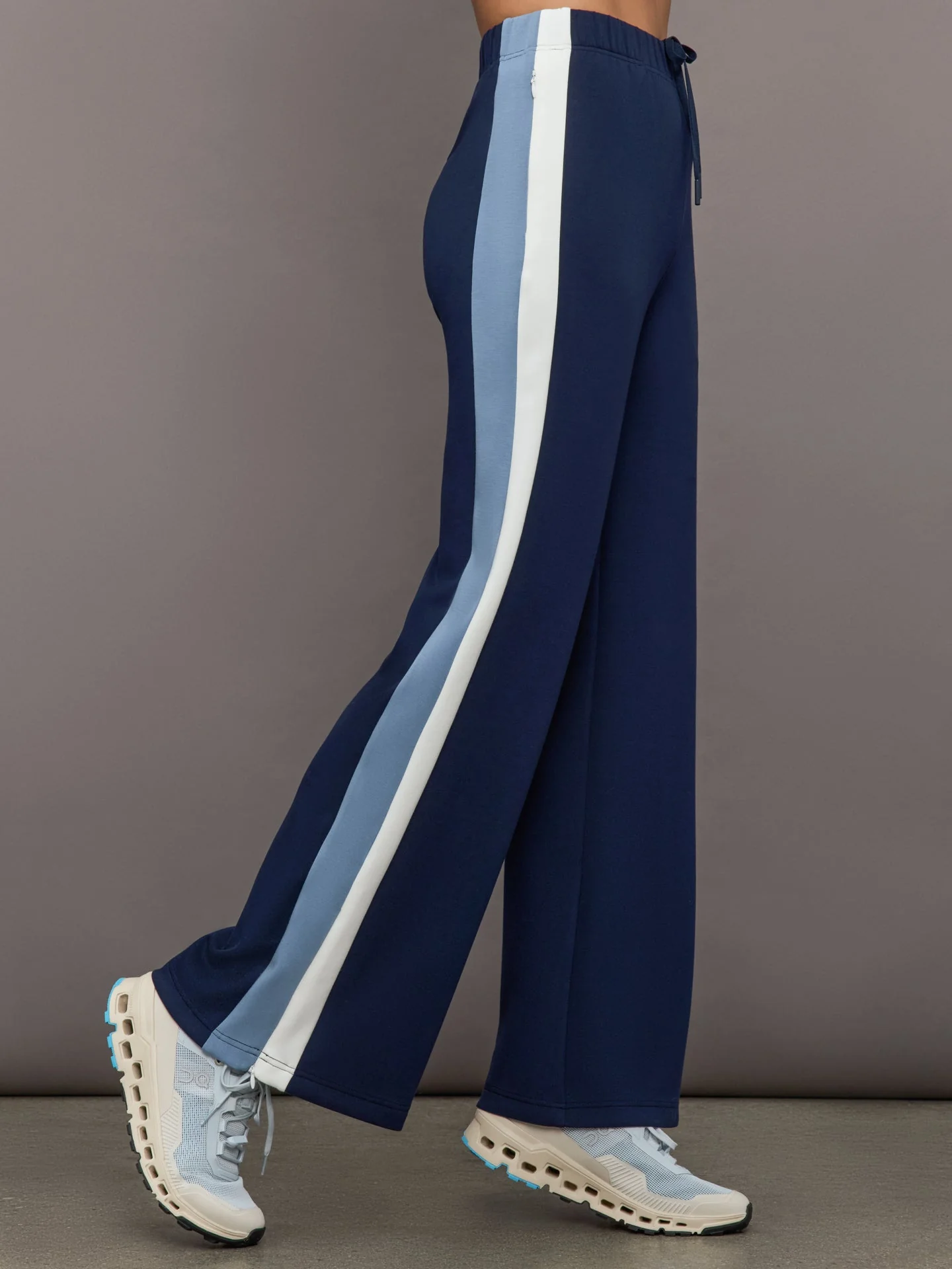 Carbon38 | Wide Leg Track Pant in Scuba | Navy