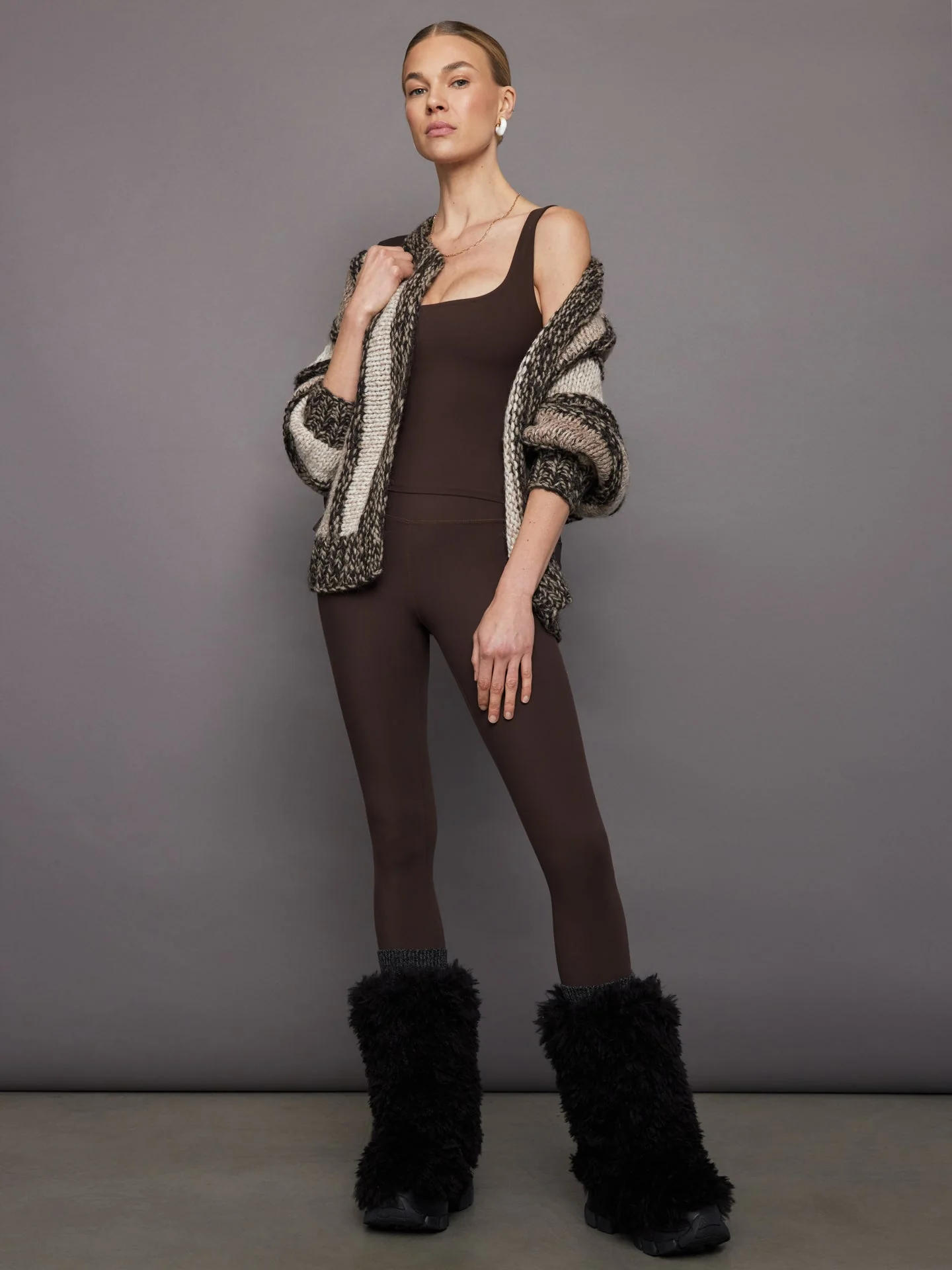 Carbon38 | Wide Scoop Bra Tank in Melt | Dark Oak - Image 5