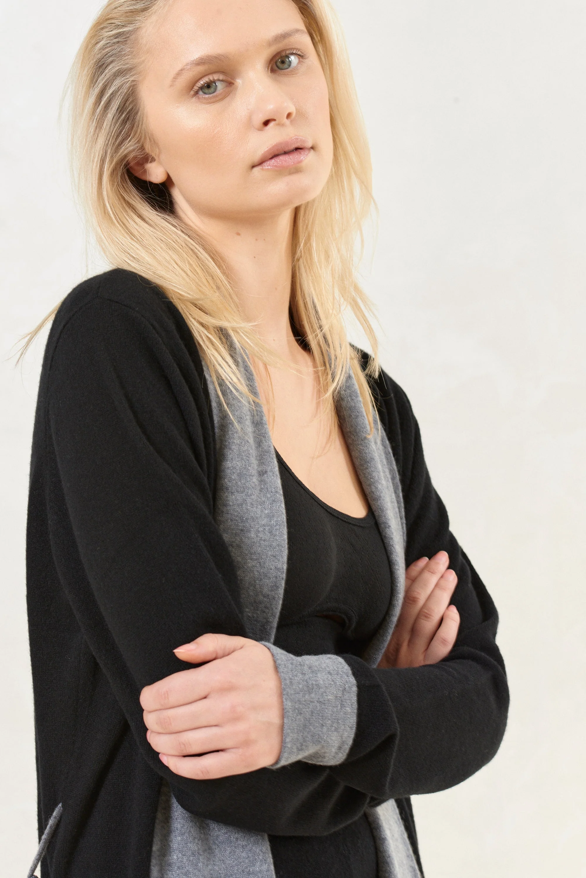 Cashmere Robe | Black/Grey - Image 2